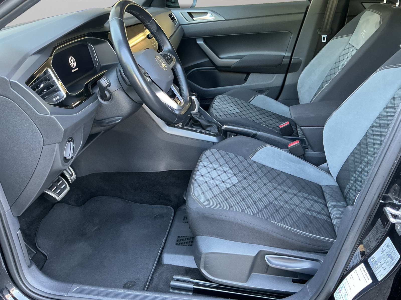 VW Taigo 1.0 TSI R-Line DSG-image-4