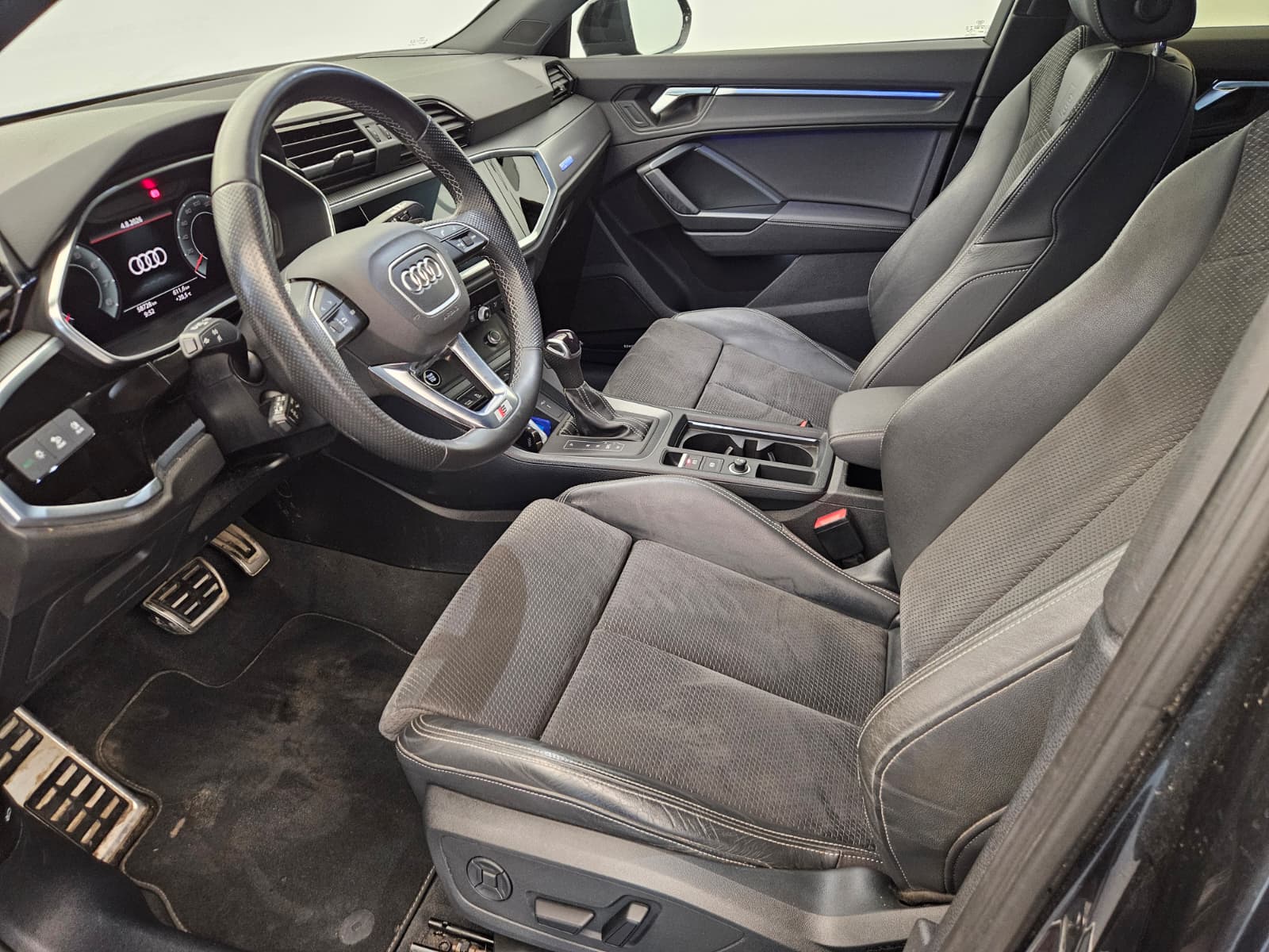 AUDI Q3 Sportback 35 TFSI S line Attraction S-tronic-image-10