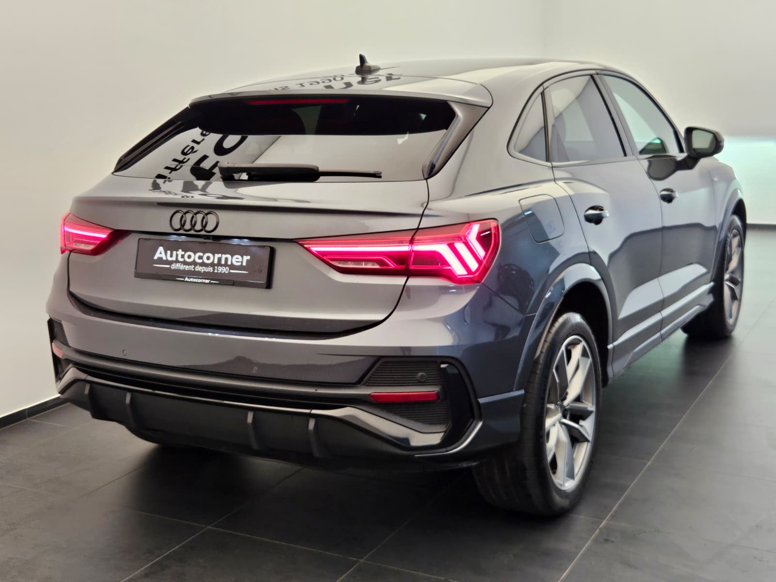AUDI Q3 Sportback 35 TFSI S line Attraction S-tronic-image-6