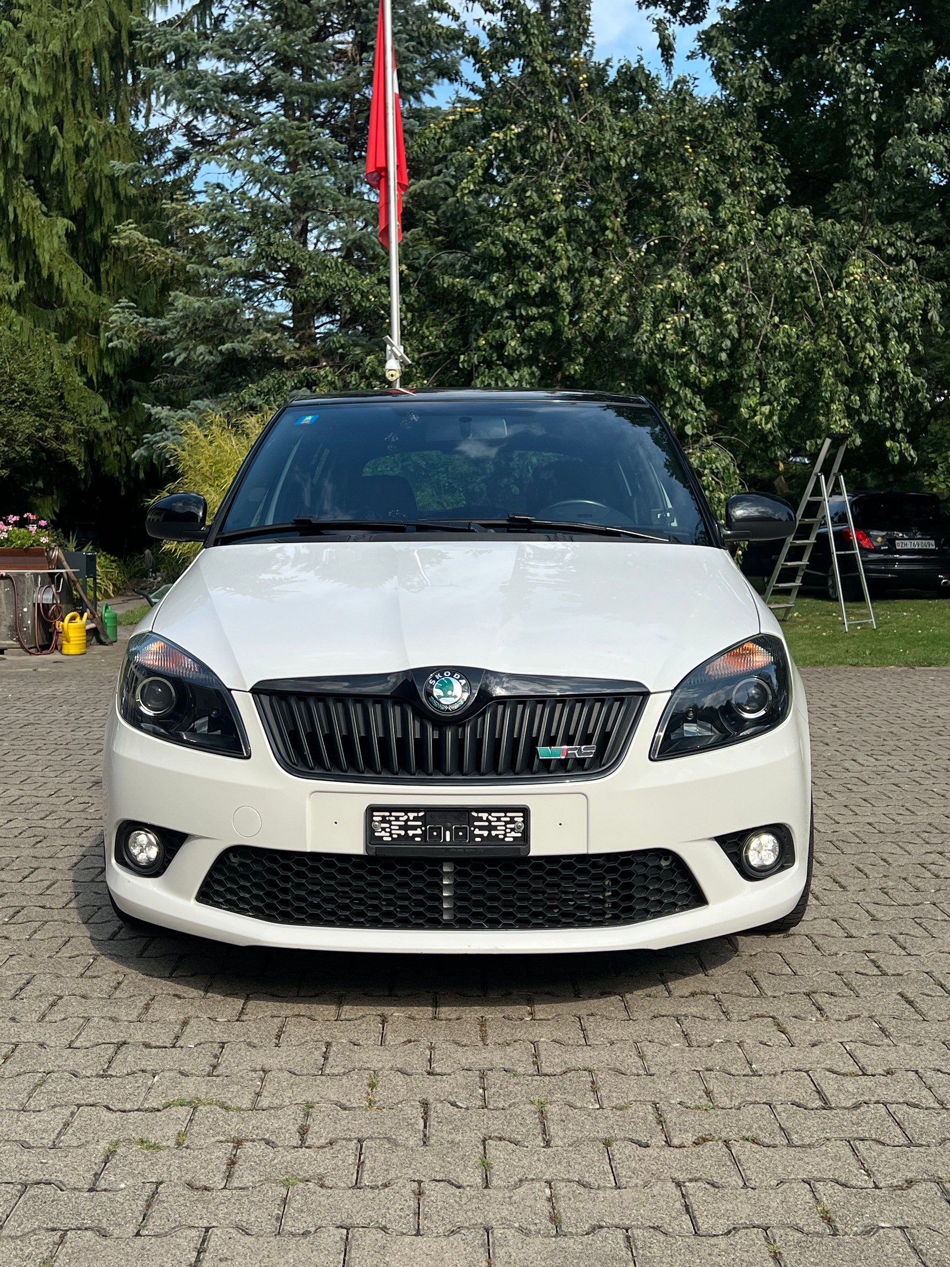SKODA Fabia 1.4 TSI RS DSG-image-2