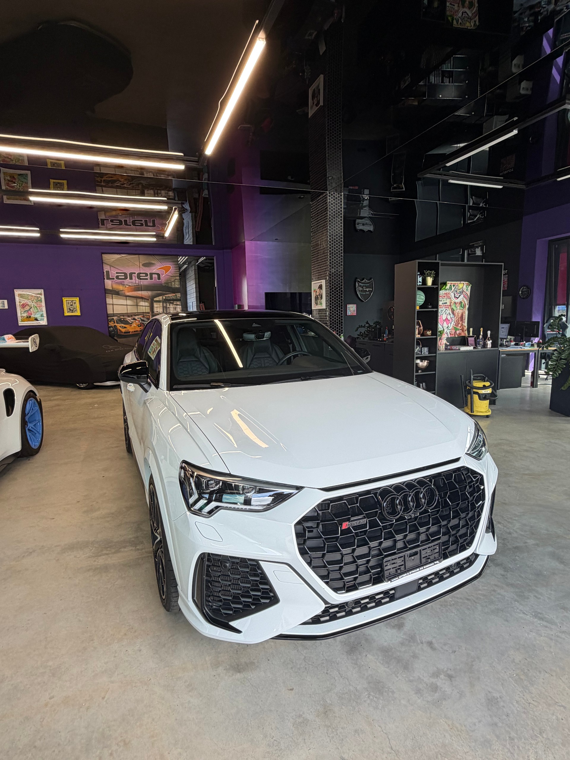 AUDI RS Q3 Sportback quattro S tronic-showroom-element-3