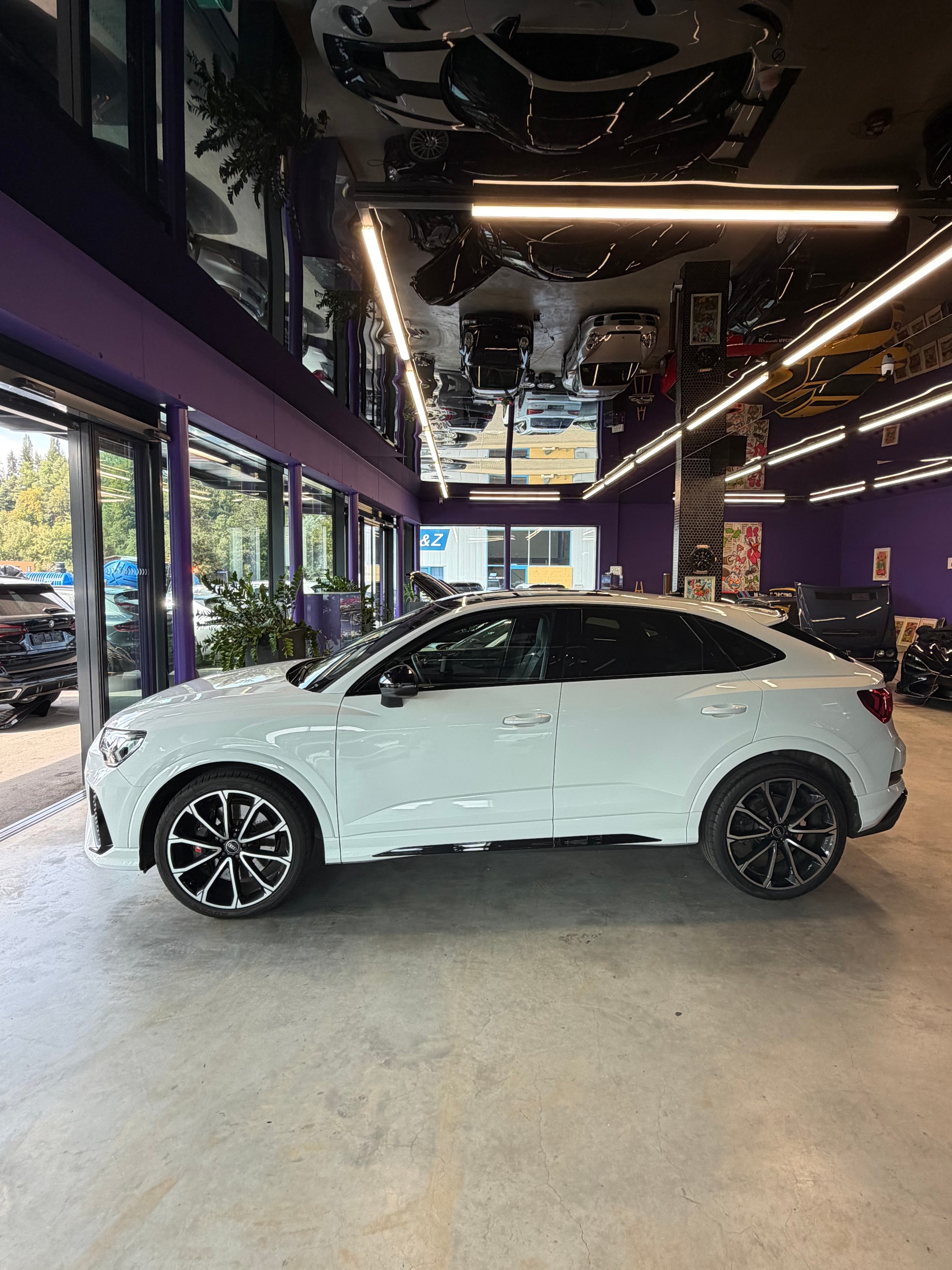 AUDI RS Q3 Sportback quattro S tronic-showroom-element-2