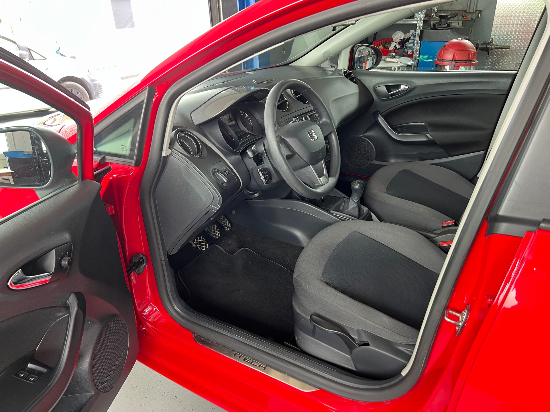 SEAT Ibiza 1.2 Reference-image-4