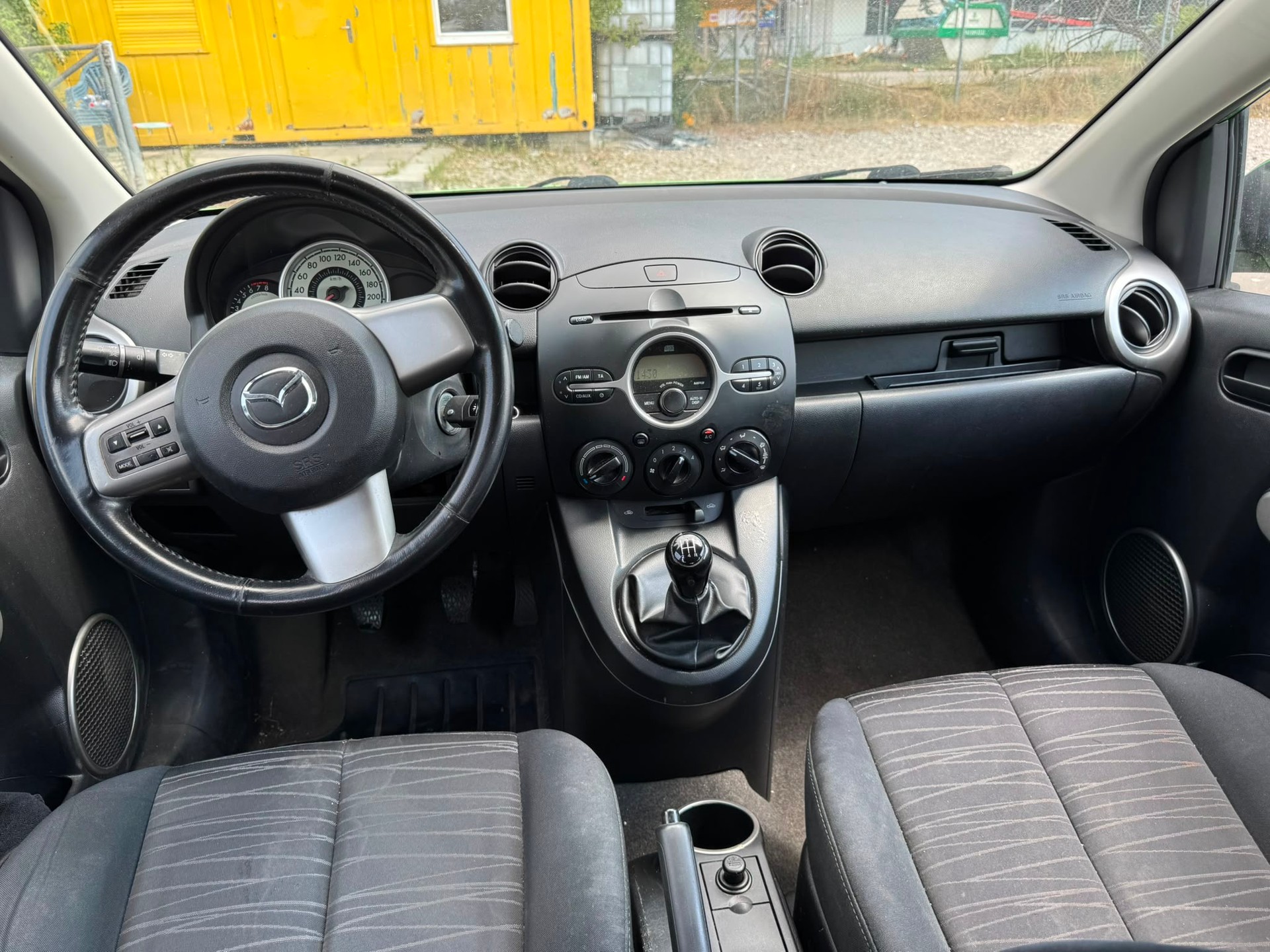 MAZDA 2 1.3i 16V Exclusive-image-9