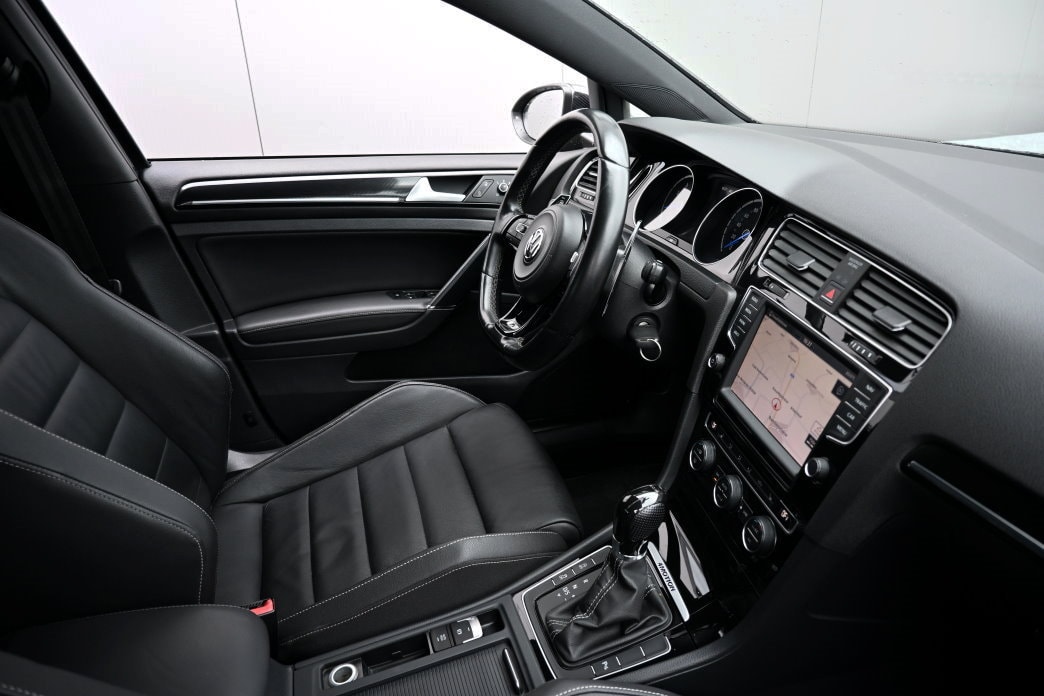 VW Golf 2.0 TSI R 4Motion DSG-image-6