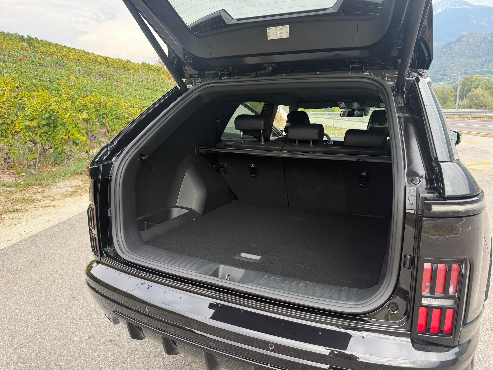 KGM-SsangYong Actyon 1.5 T GDI Hybrid Platinum Automat-image-10