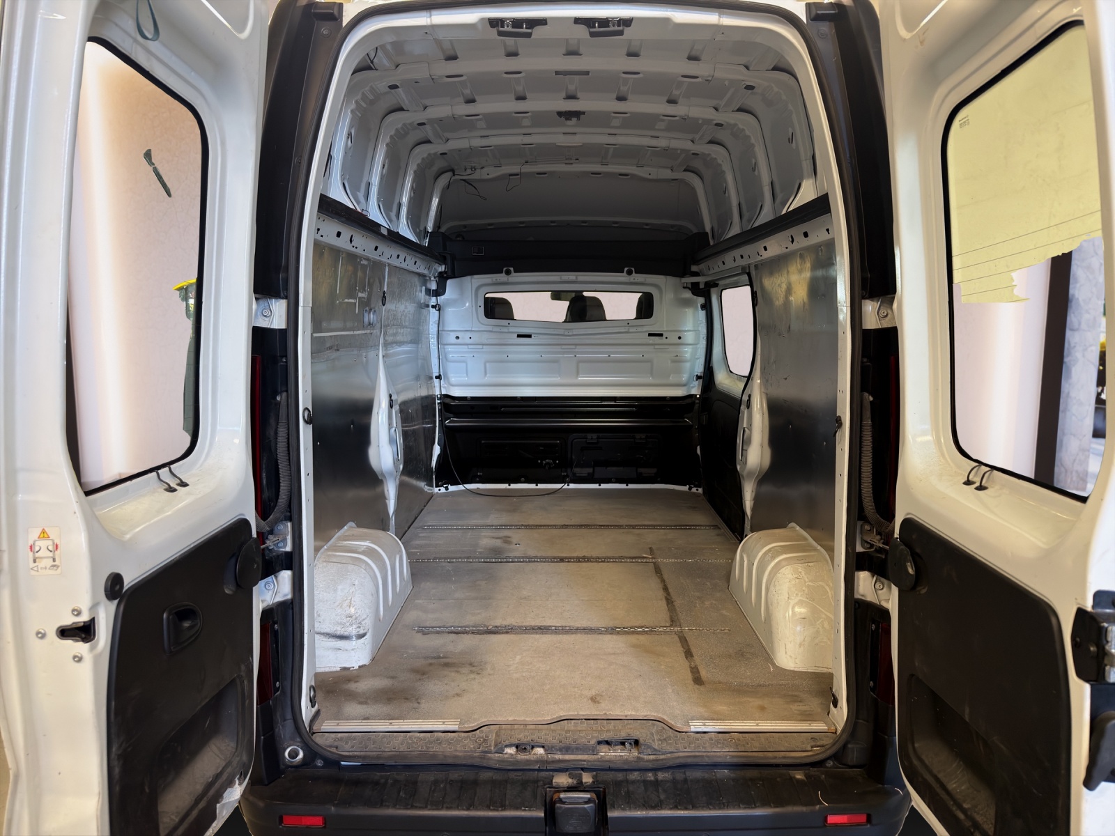 RENAULT Trafic 2.0 Blue dCi 150 Advance L2H2 EN-image-6