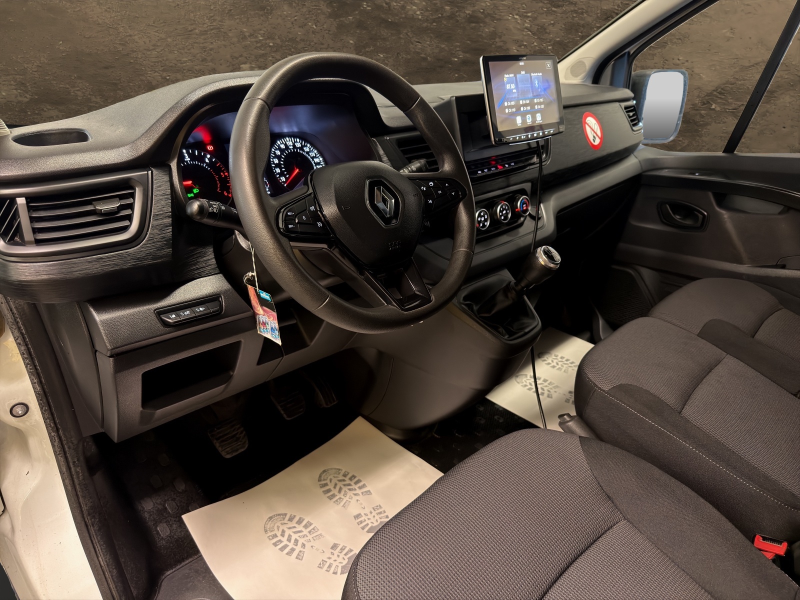RENAULT Trafic 2.0 Blue dCi 150 Advance L2H2 EN-image-7