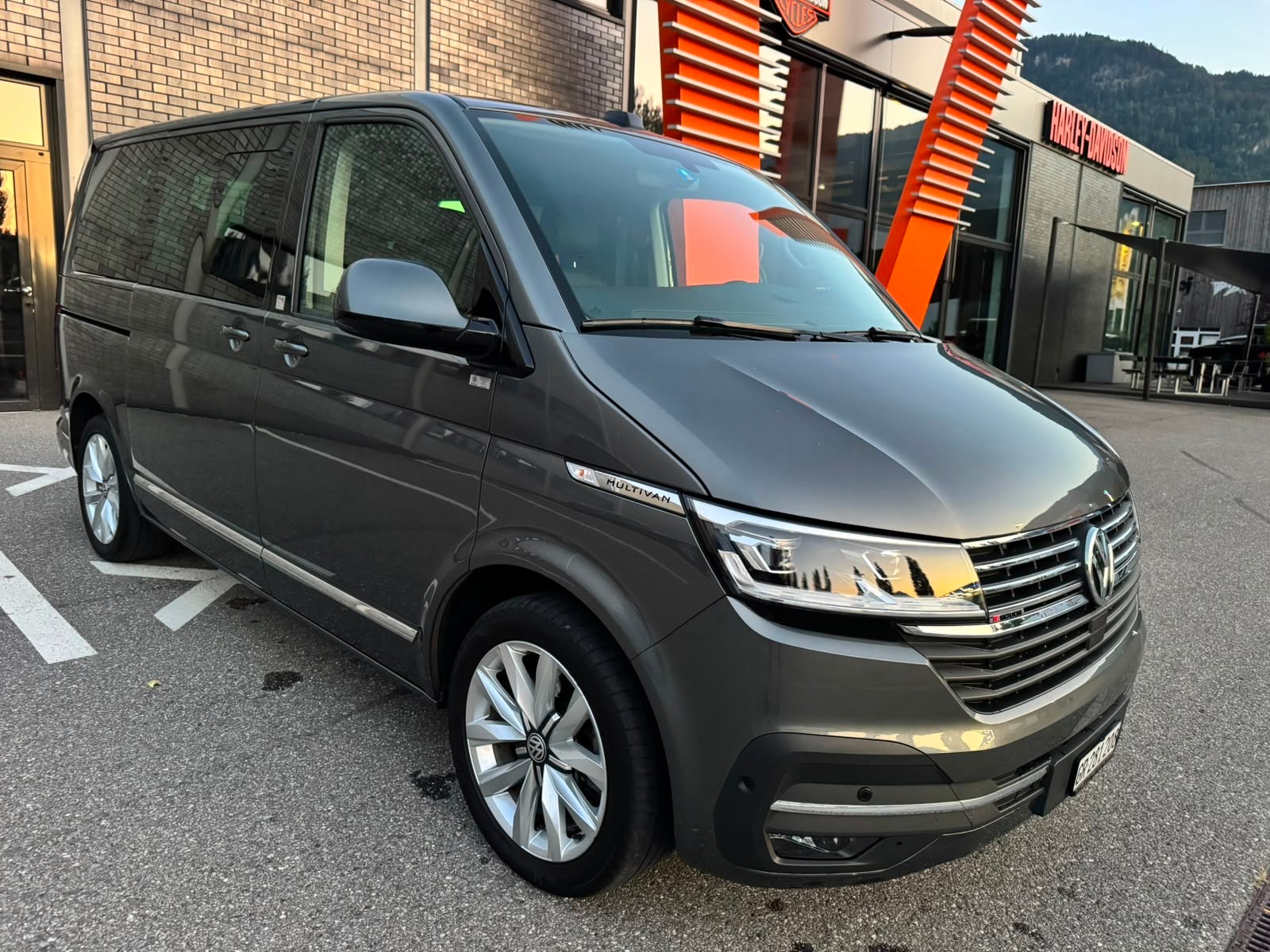 VW T6.1 Multivan 2.0 Bi-TDI Highline 4Motion DSG-showroom-element-3