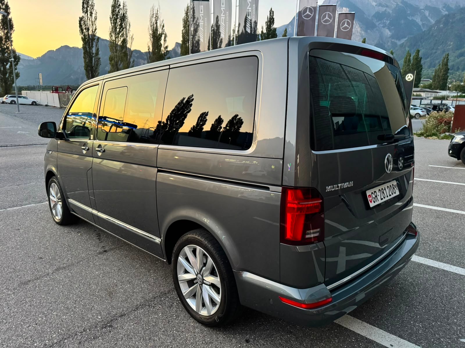 VW T6.1 Multivan 2.0 Bi-TDI Highline 4Motion DSG-image-6