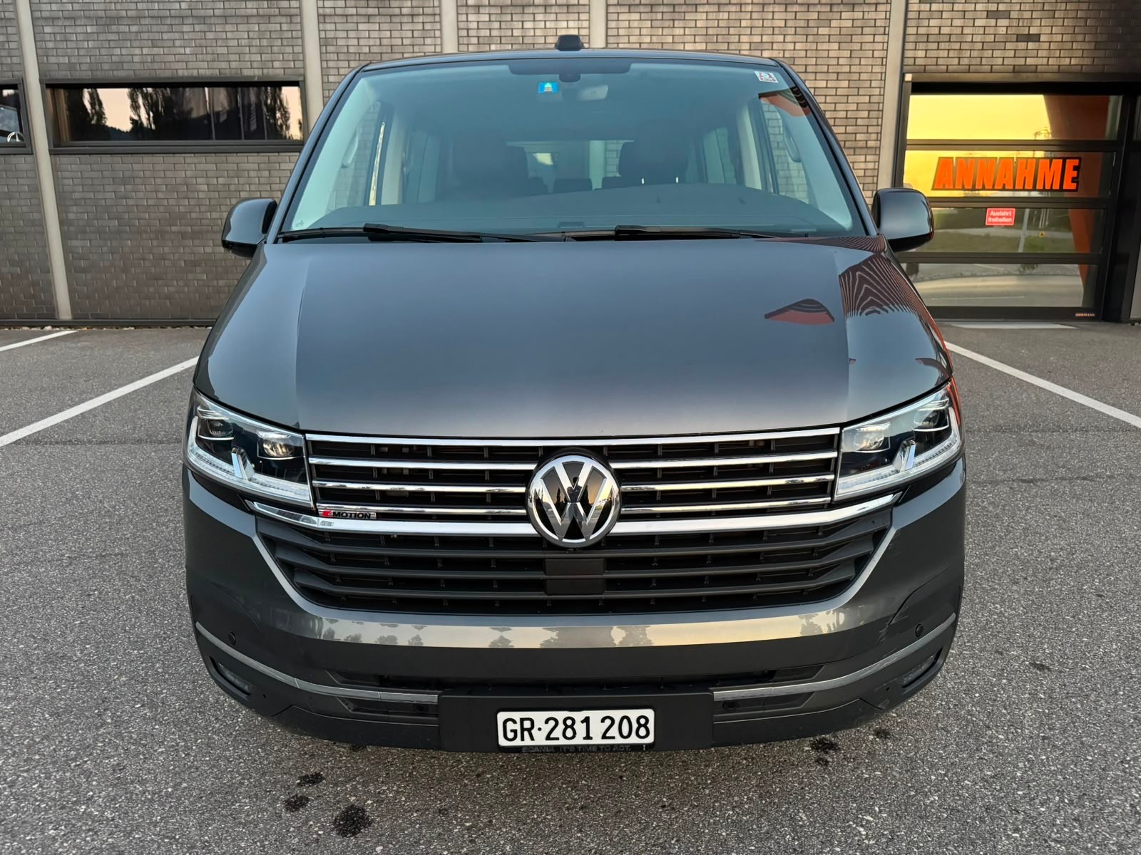 VW T6.1 Multivan 2.0 Bi-TDI Highline 4Motion DSG-showroom-element-1