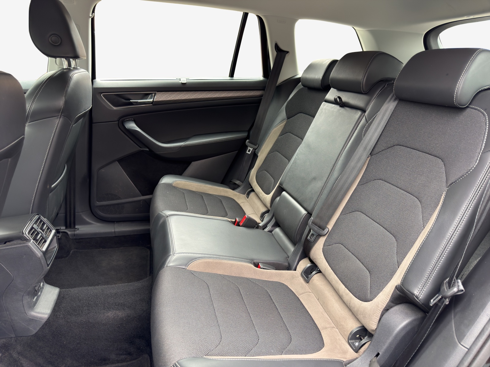 SKODA Kodiaq 2.0 TDI CR Style 4x4 DSG-image-11