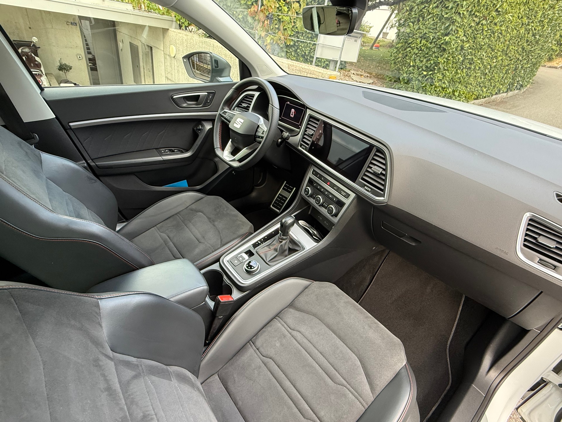 SEAT 2.0 TSI Hola FR 4Drive DSG-image-7
