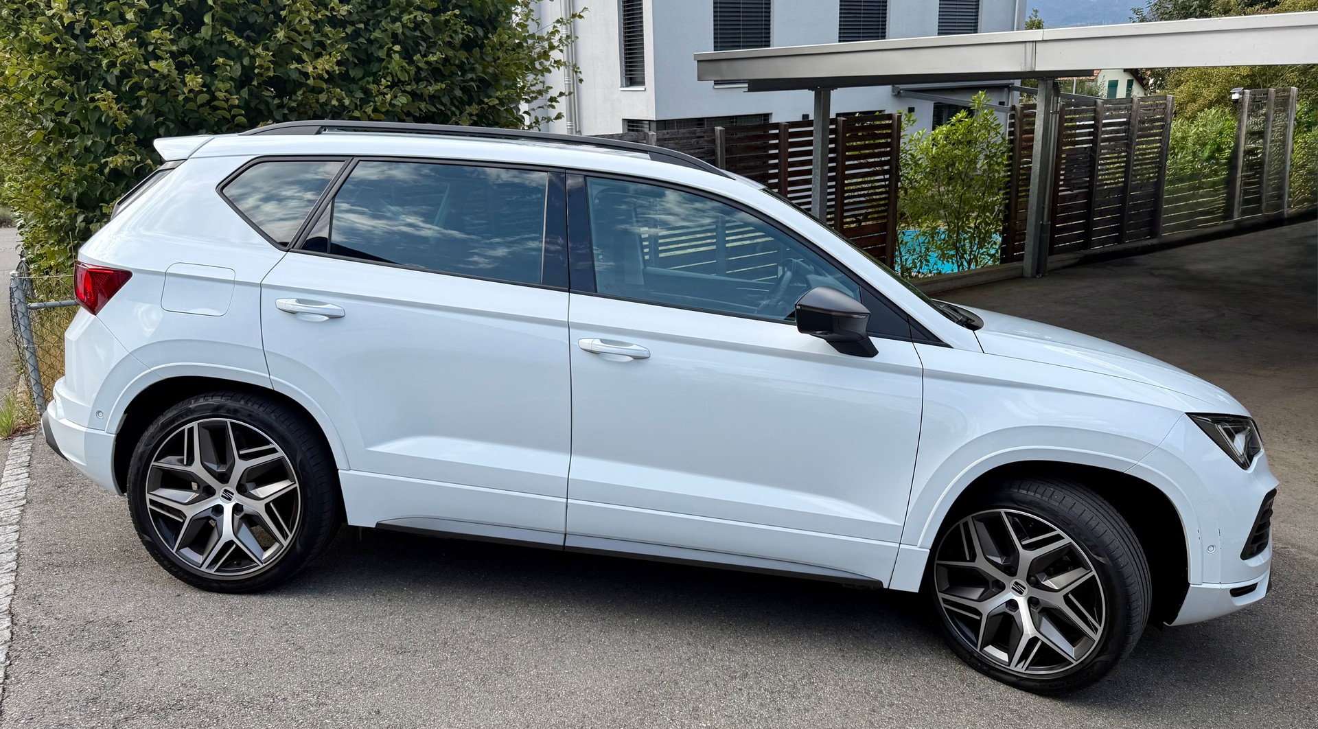 SEAT 2.0 TSI Hola FR 4Drive DSG-image-3