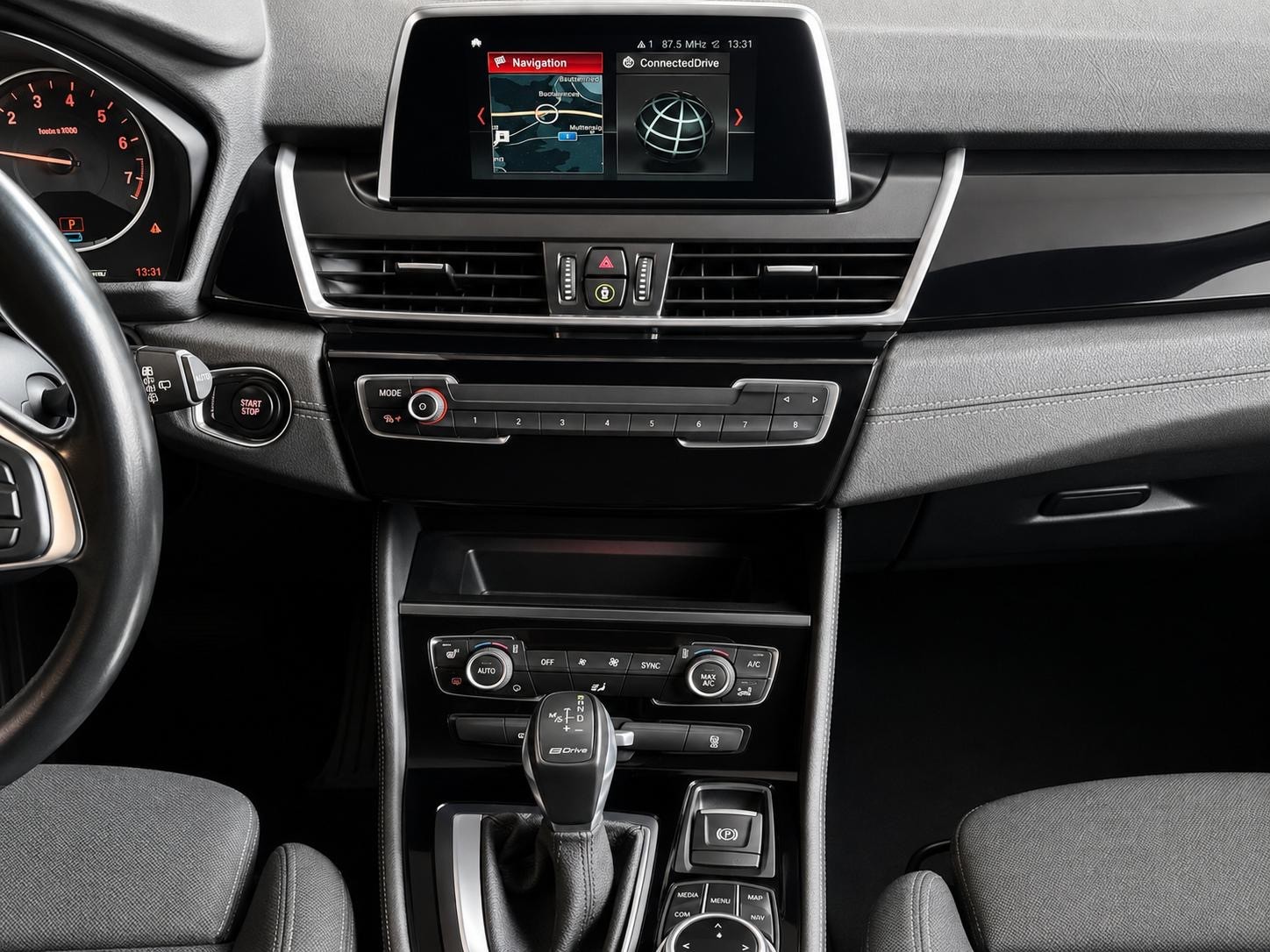 BMW 225xe iPerformance Active Tourer Steptronic-image-14