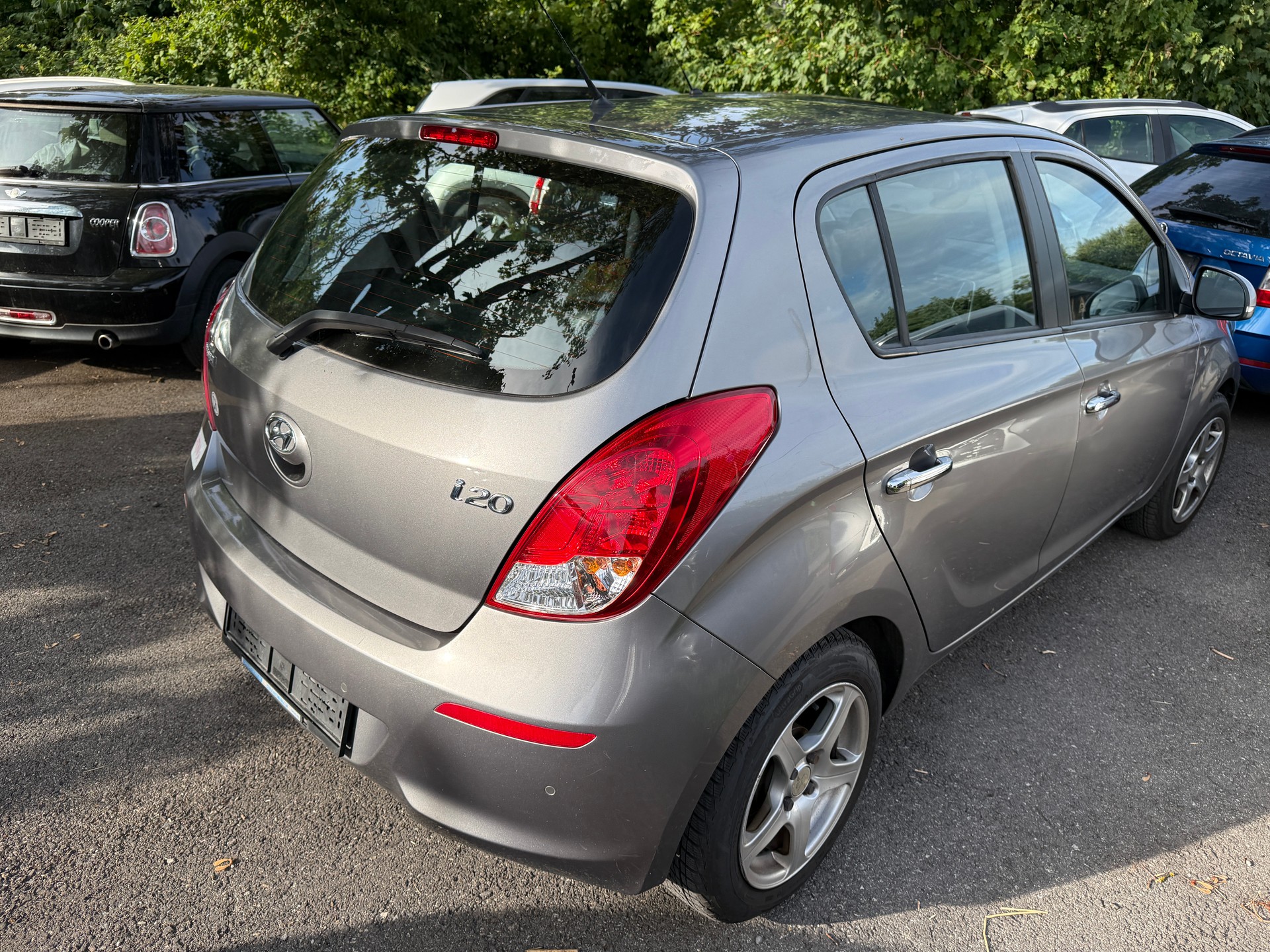 HYUNDAI i20 1.4 Premium Automatic-image-3