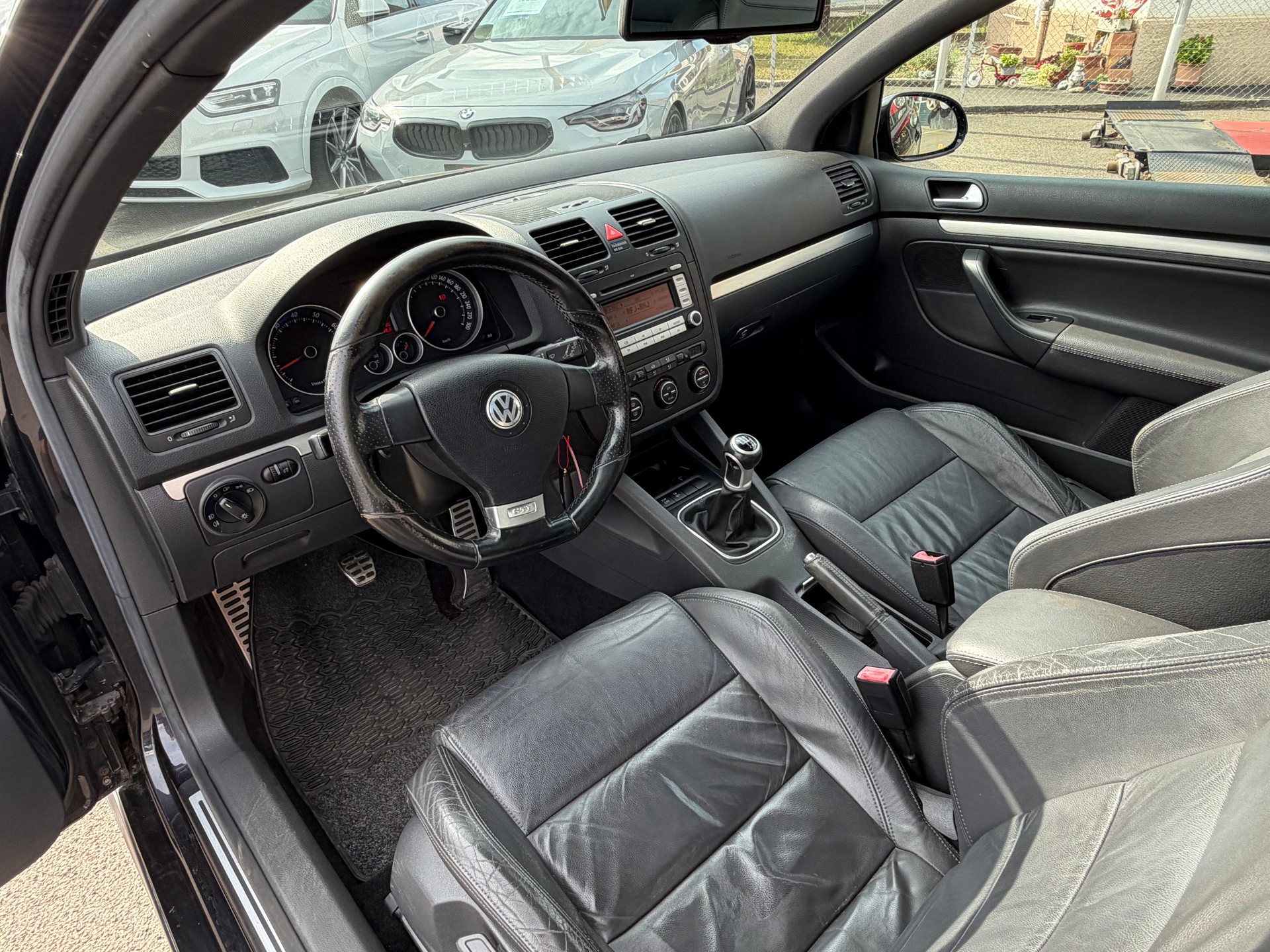 VW Golf 2.0 TFSI GTI-image-8