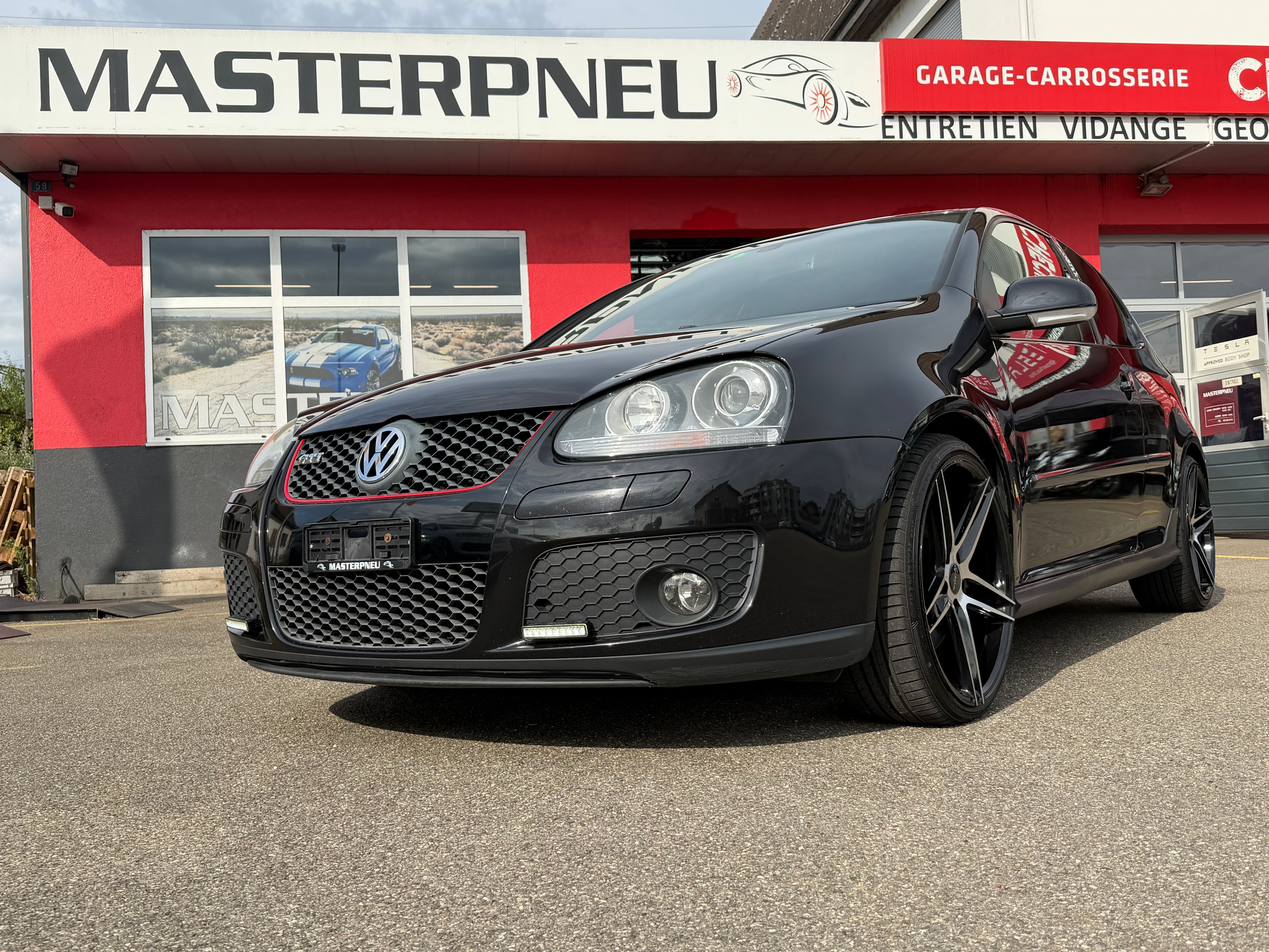 Car photo