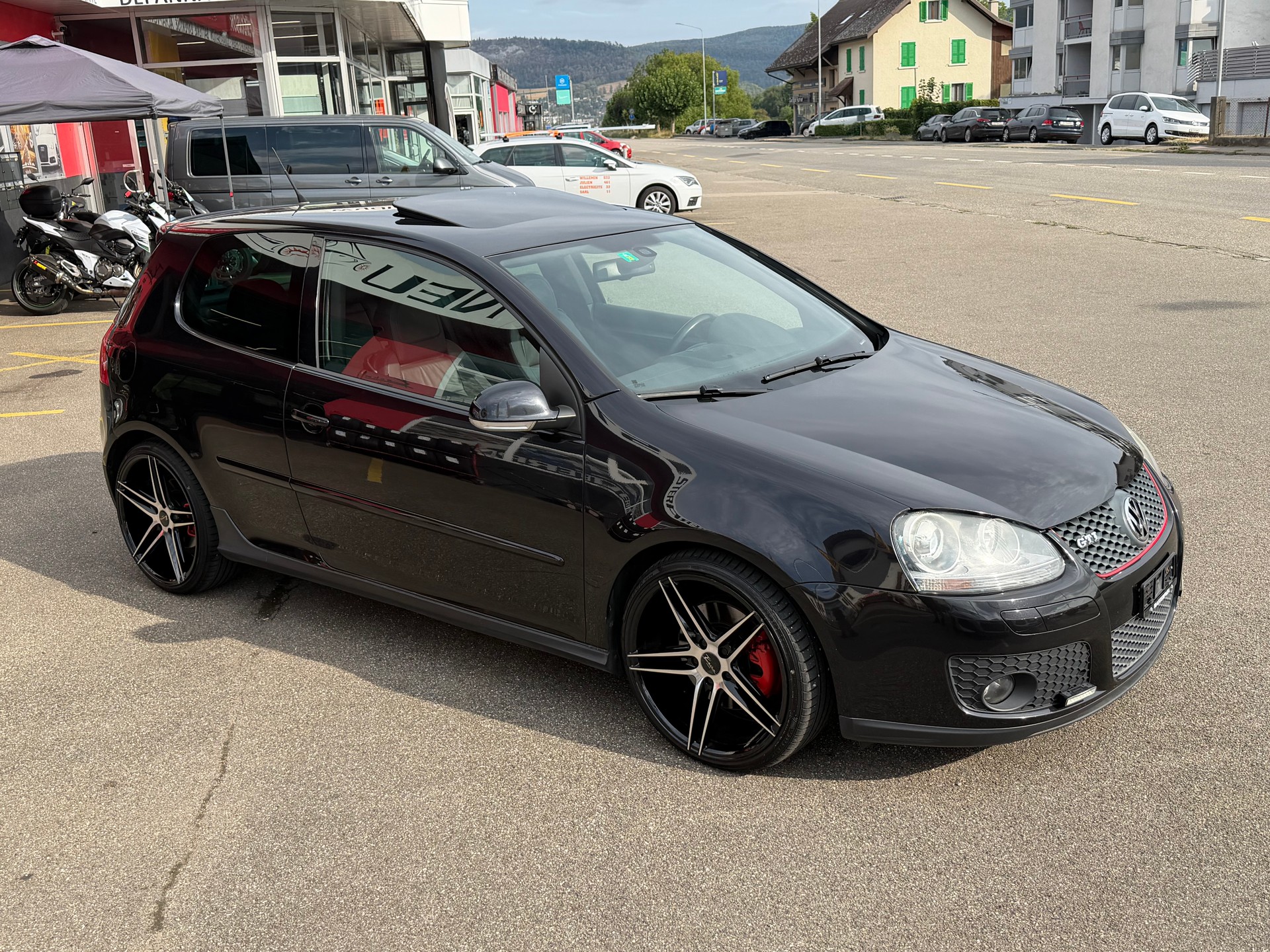 VW Golf 2.0 TFSI GTI-image-4