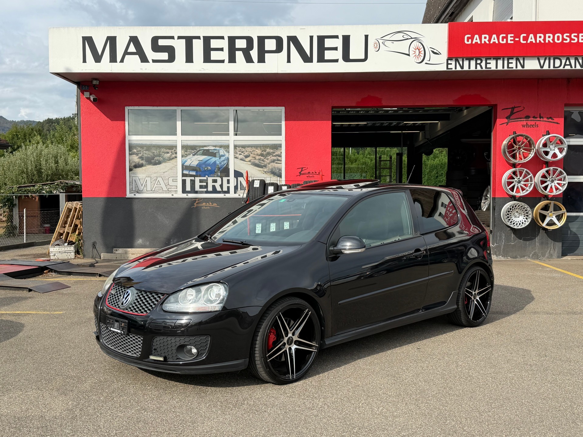 VW Golf 2.0 TFSI GTI-image-0