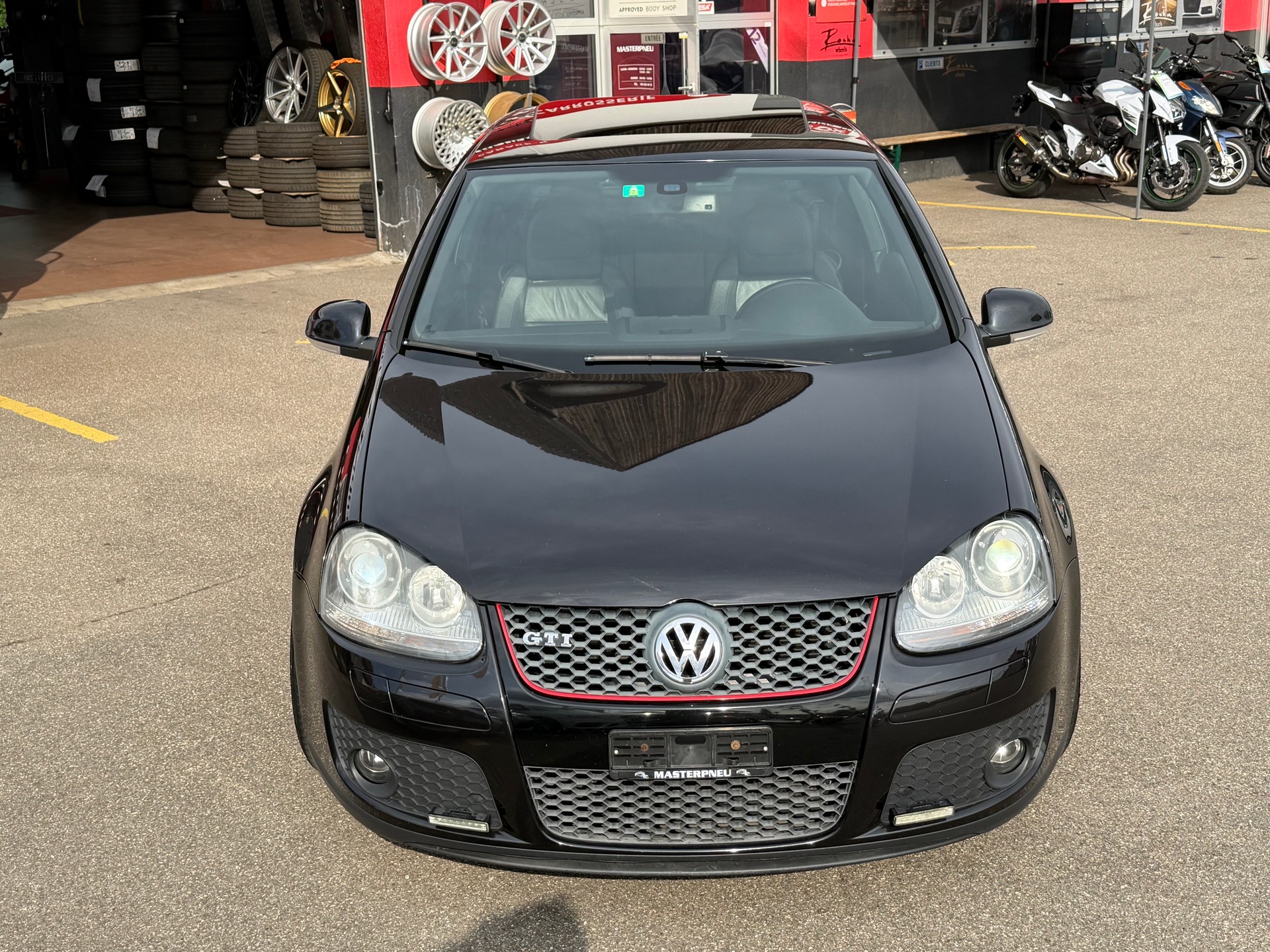 VW Golf 2.0 TFSI GTI-image-5