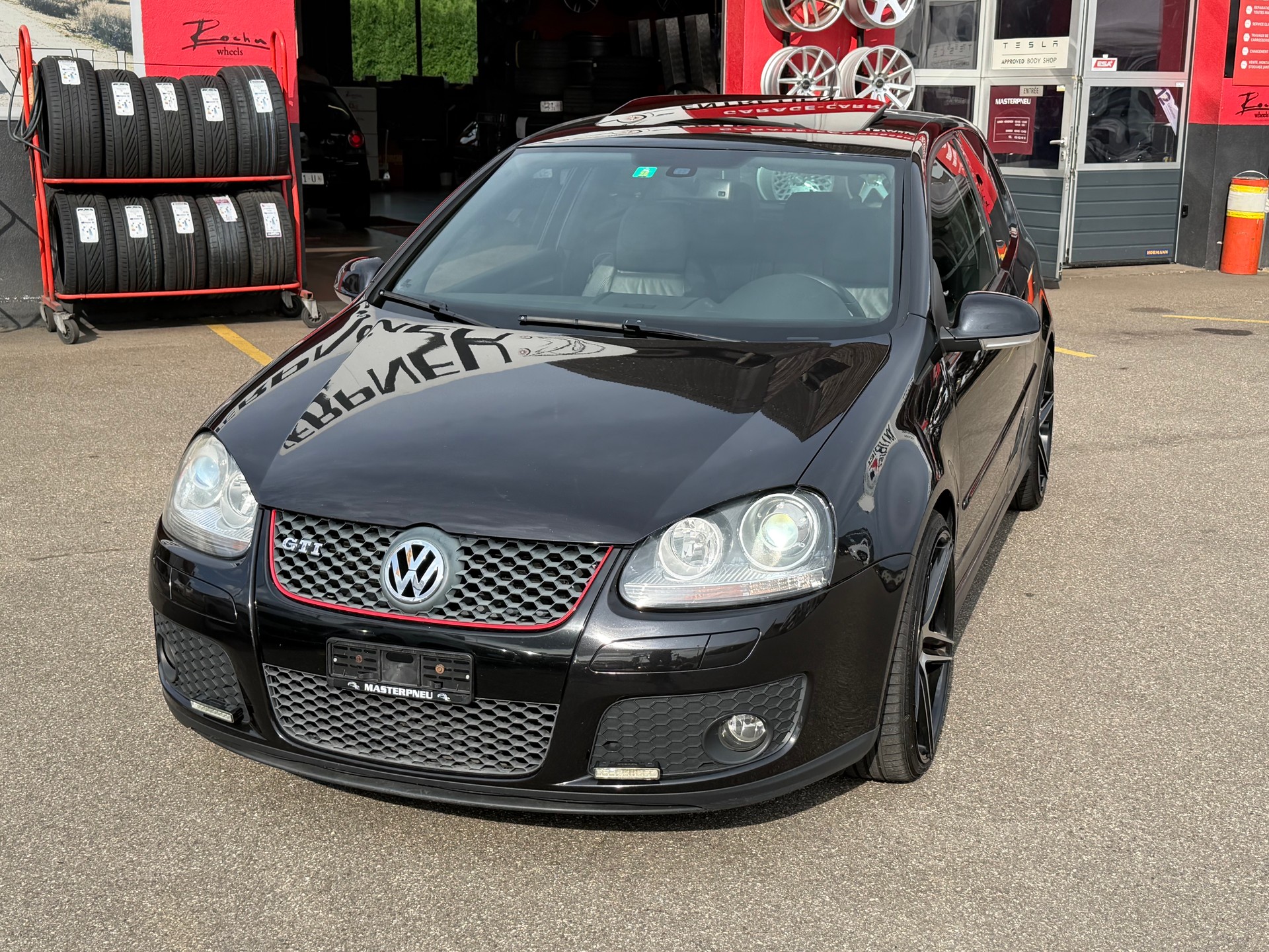 VW Golf 2.0 TFSI GTI-image-1