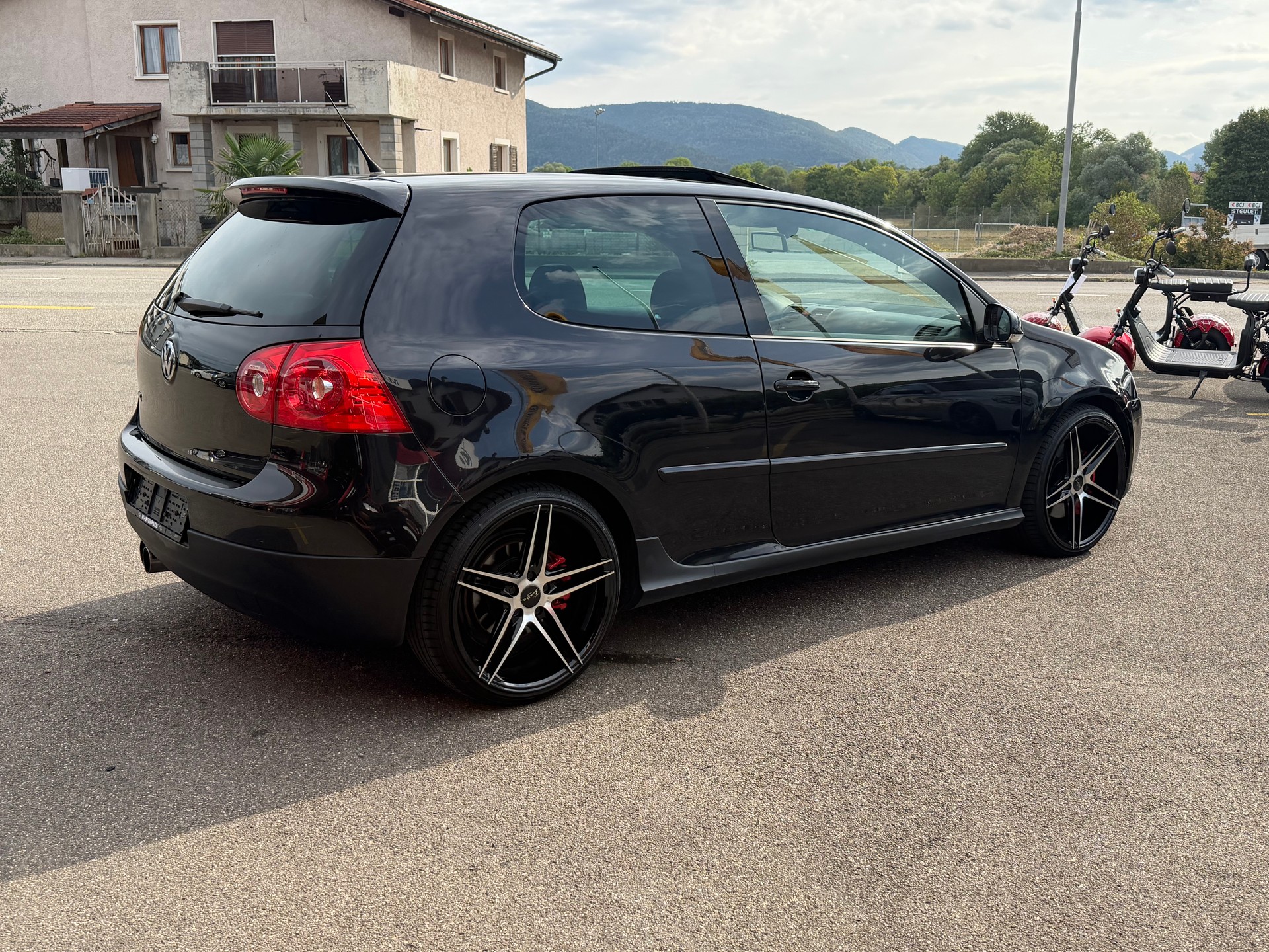VW Golf 2.0 TFSI GTI-image-3