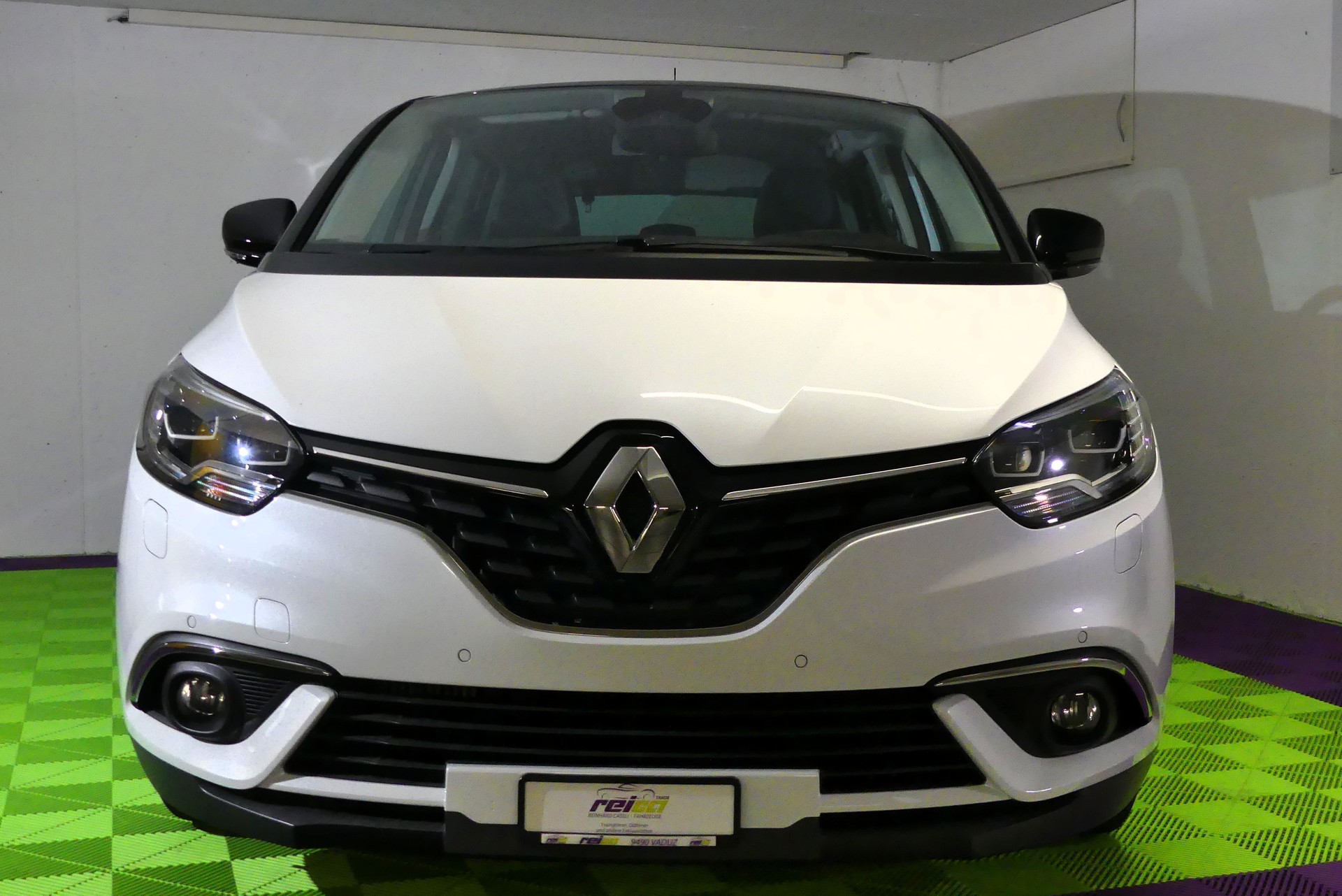 RENAULT Scénic 1.3 16V Turbo Intens EDC-image-4