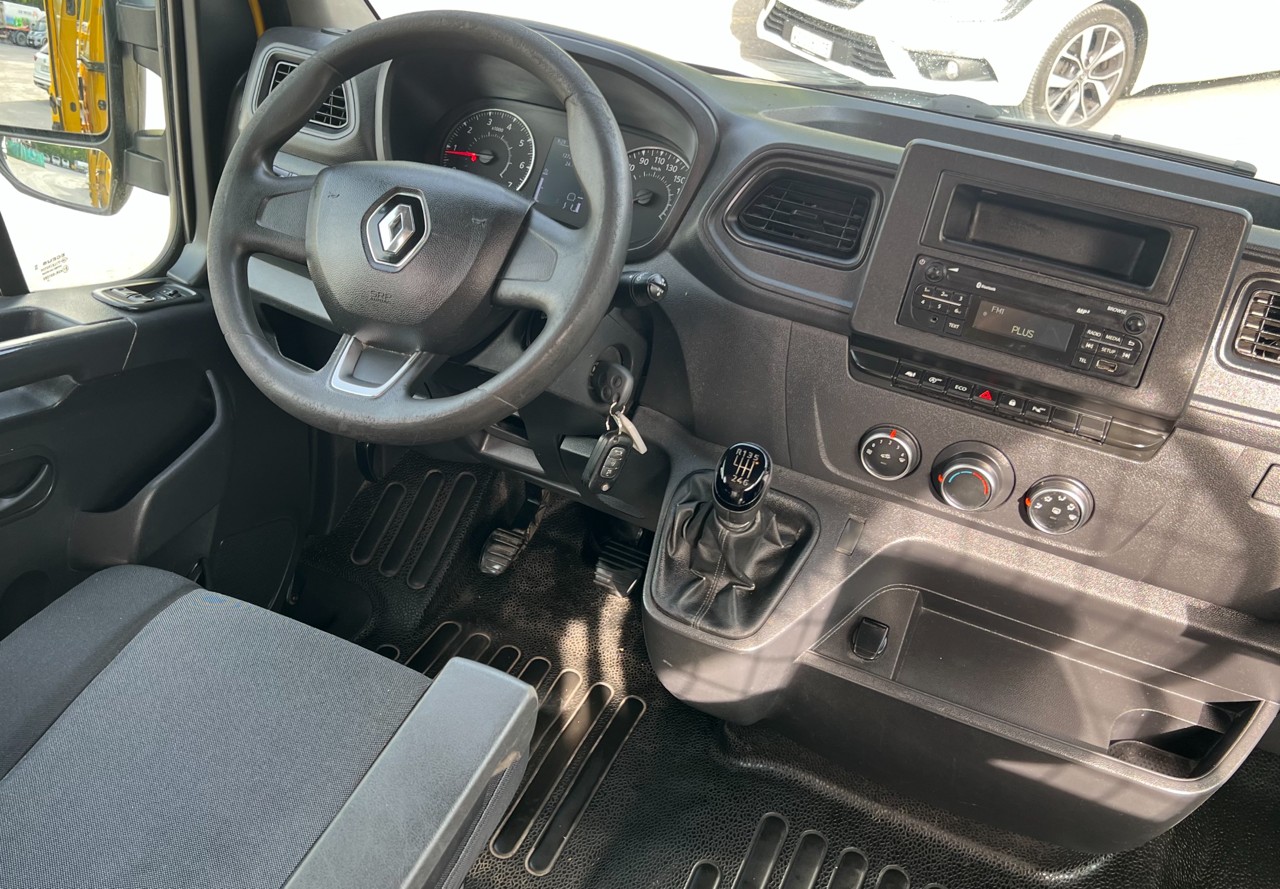 RENAULT Master T35 ENERGY 2.3dCi 145 L3H3-image-9