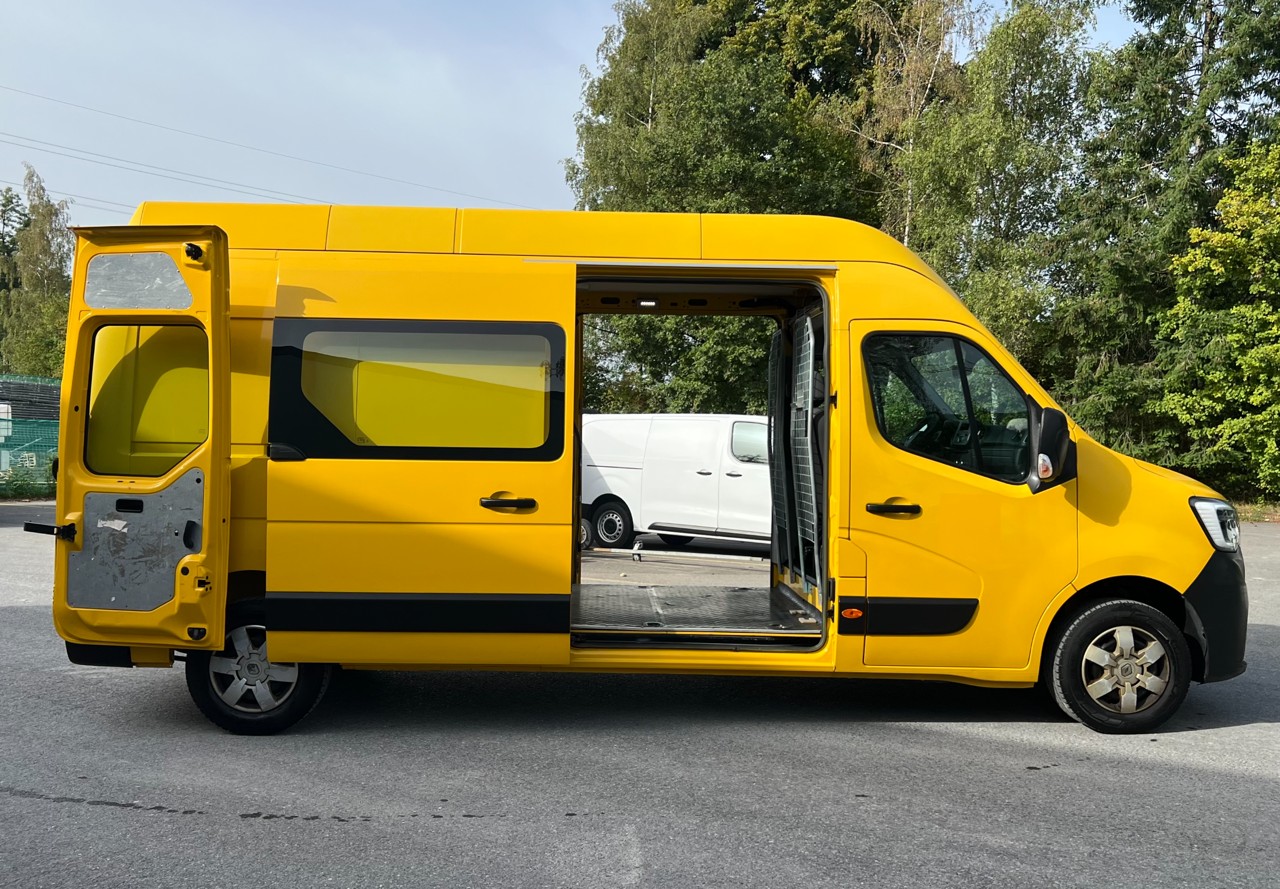 RENAULT Master T35 ENERGY 2.3dCi 145 L3H3-image-4