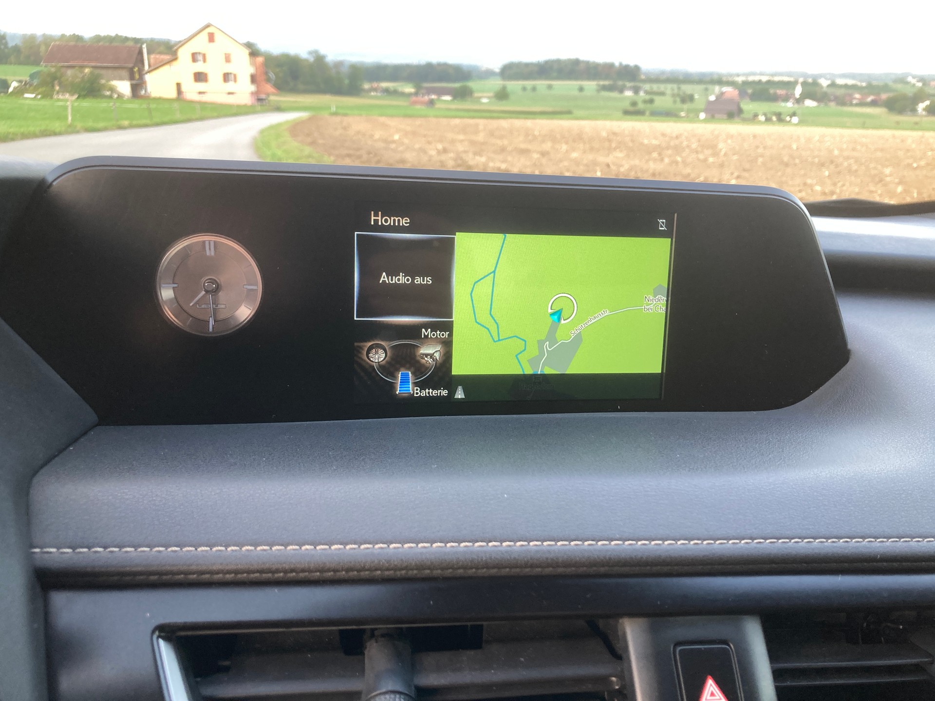 LEXUS UX 250h Excellence AWD Automatic-image-9
