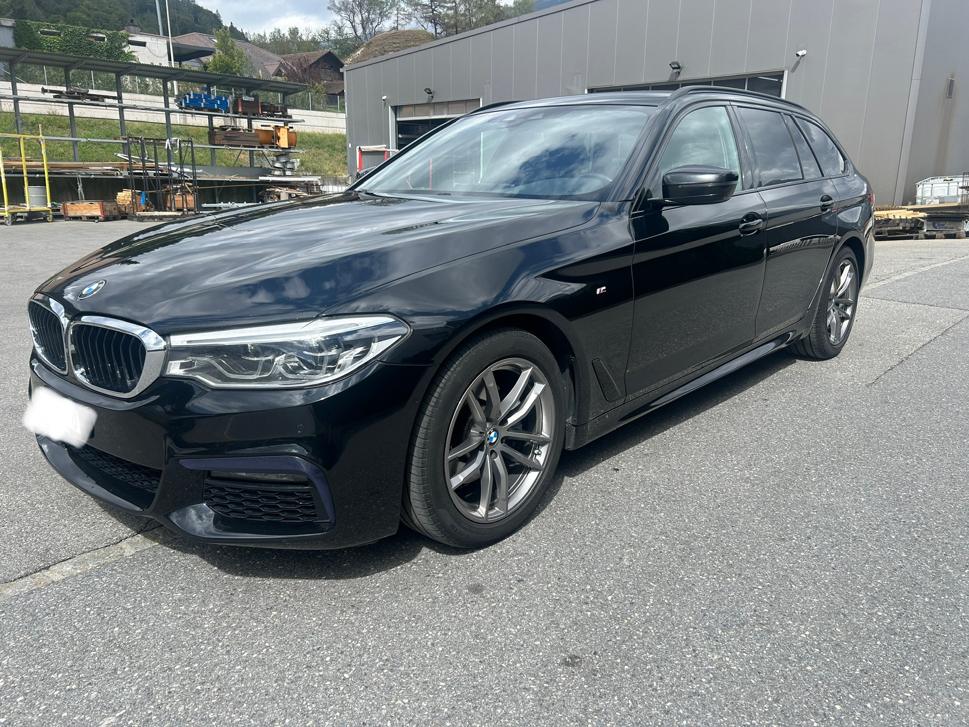 BMW 520d xDrive Touring Sport Line Steptronic-image-7