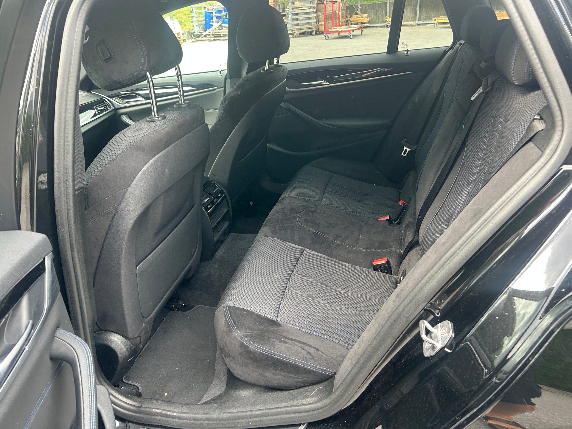 BMW 520d xDrive Touring Sport Line Steptronic-image-8