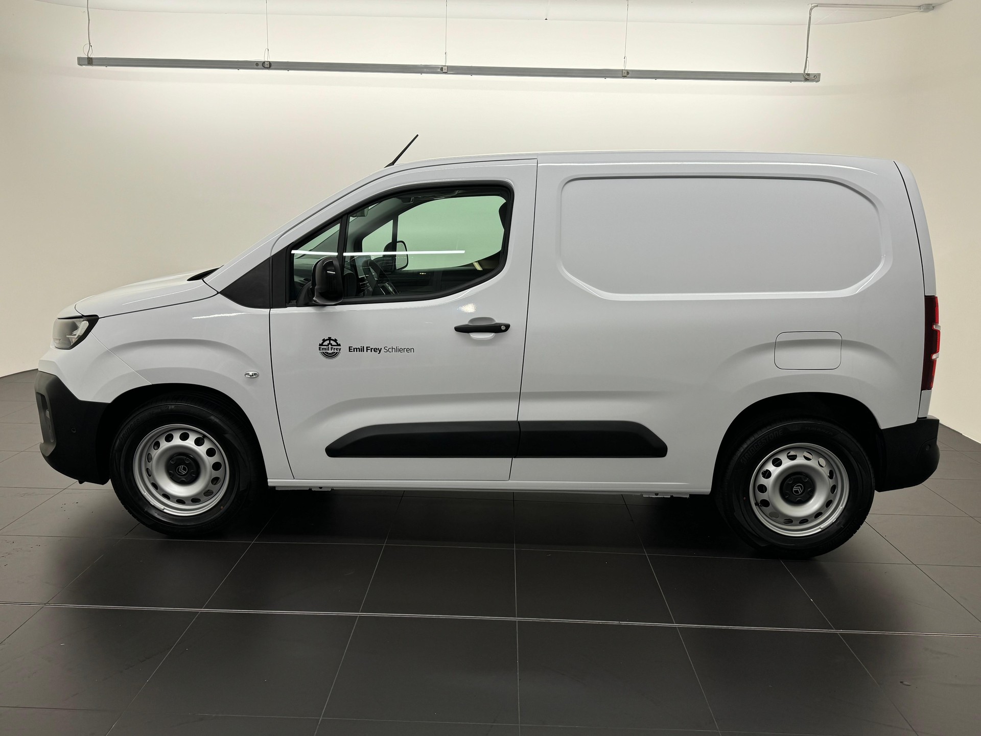 CITROEN e-Berlingo M erhöhte Nutzlast 50kWh Swiss Edition-image-3