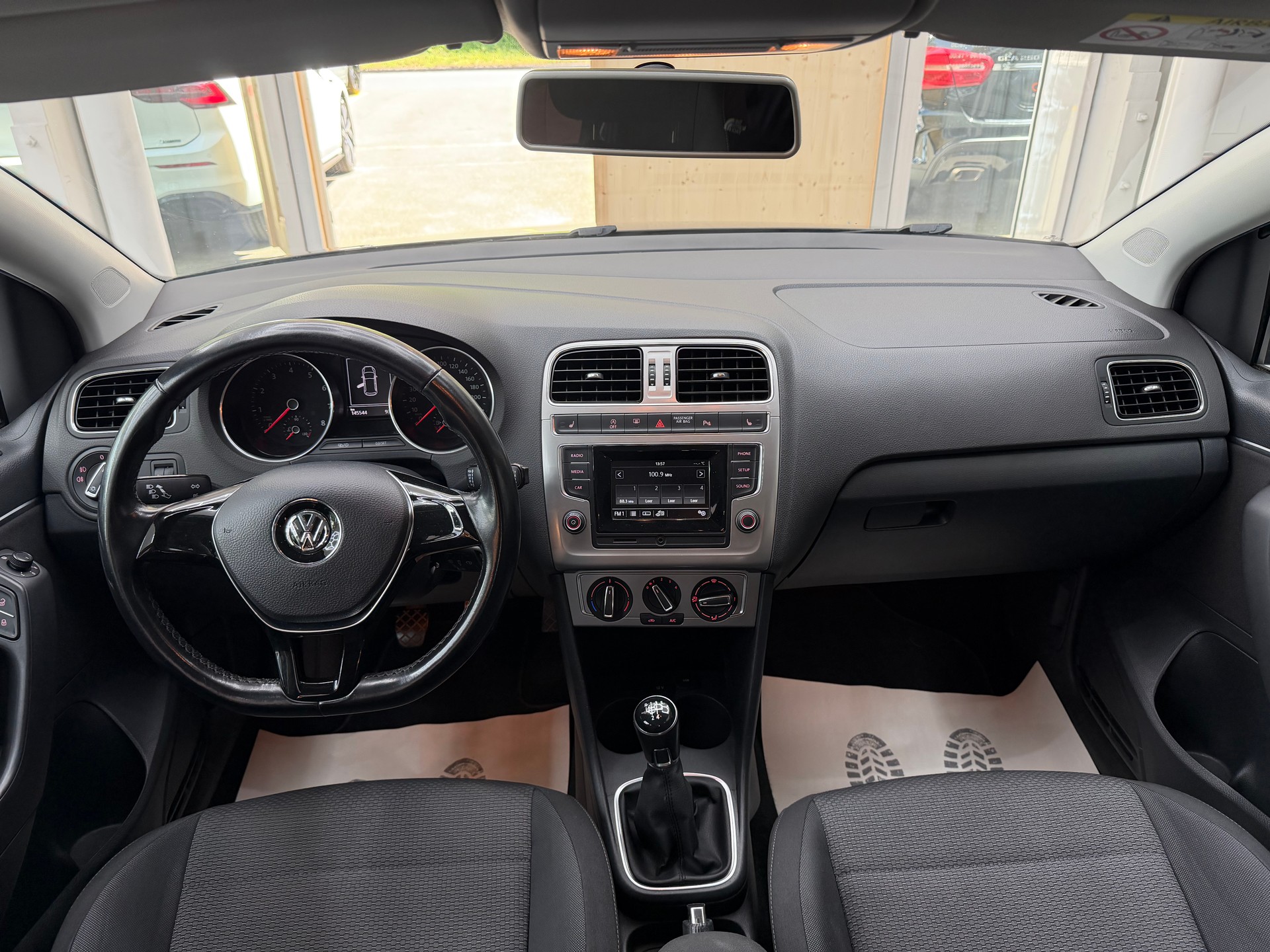 VW Polo 1.2 TSI 90 BlueMT Value-image-10