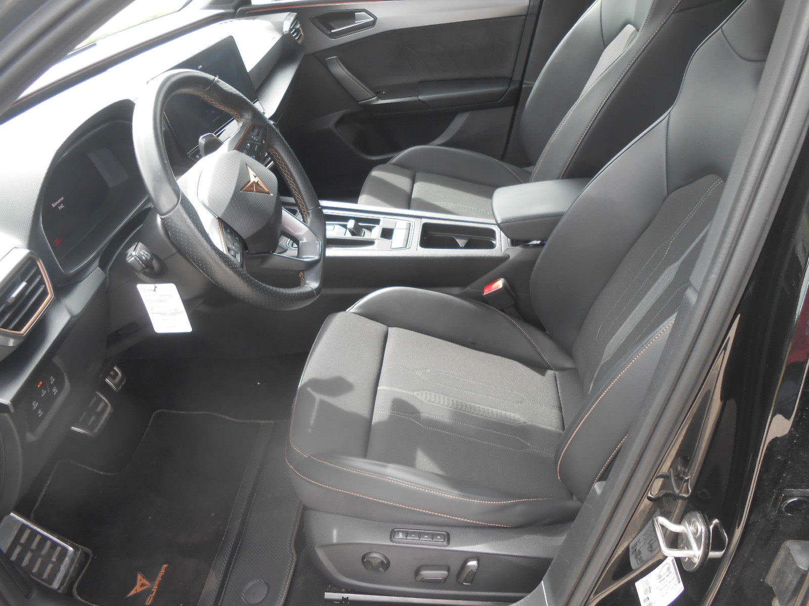 CUPRA LEON ST 1.4 e-HYBRID pHEV DSG-image-9