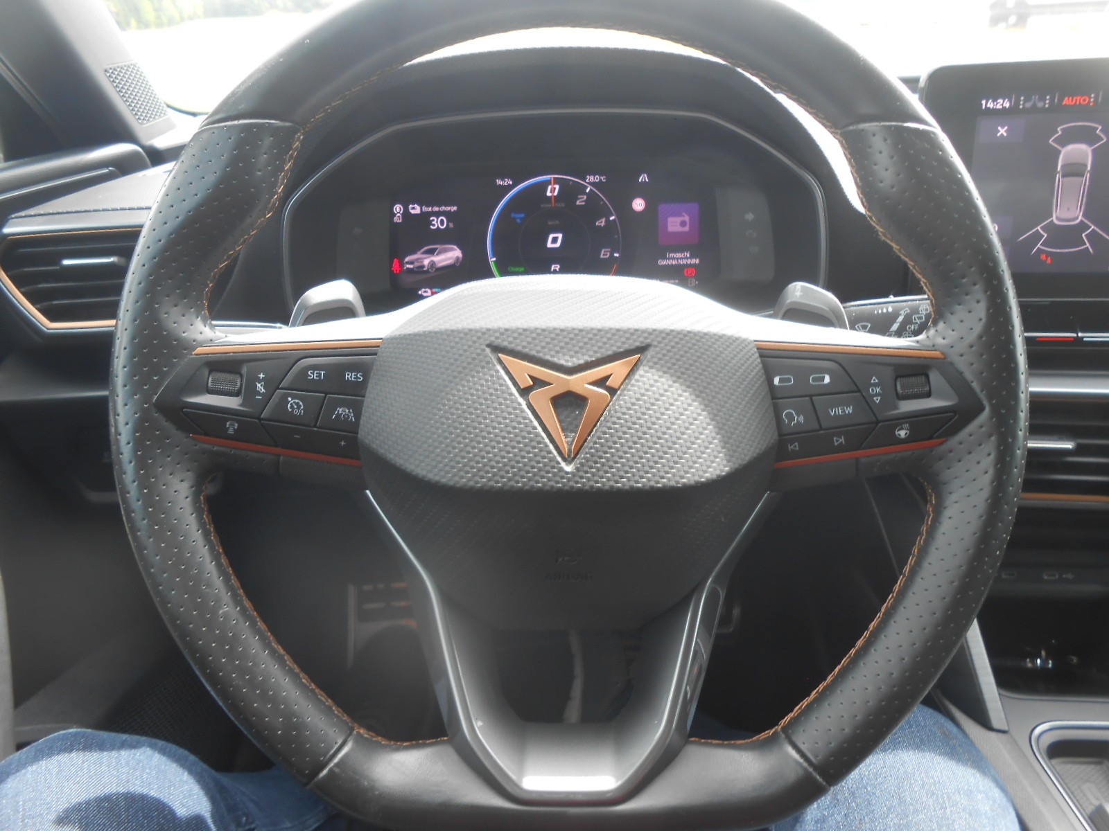 CUPRA LEON ST 1.4 e-HYBRID pHEV DSG-image-15