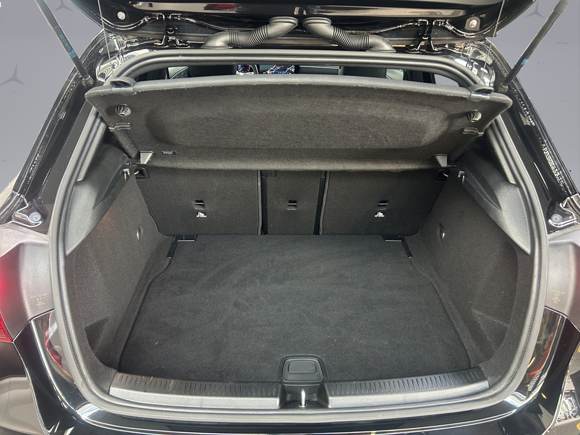 MERCEDES-BENZ A 180 Progressive-image-14