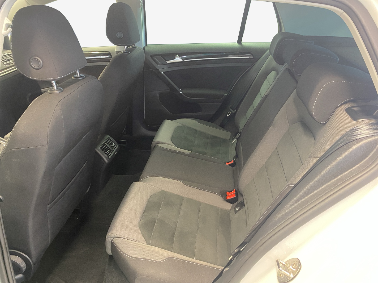 VW Golf 1.4 TSI Highline DSG-image-14