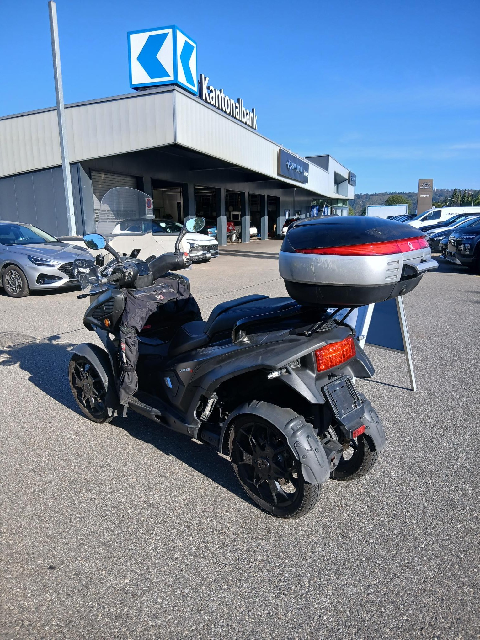 QUADRO 4-showroom-element-2