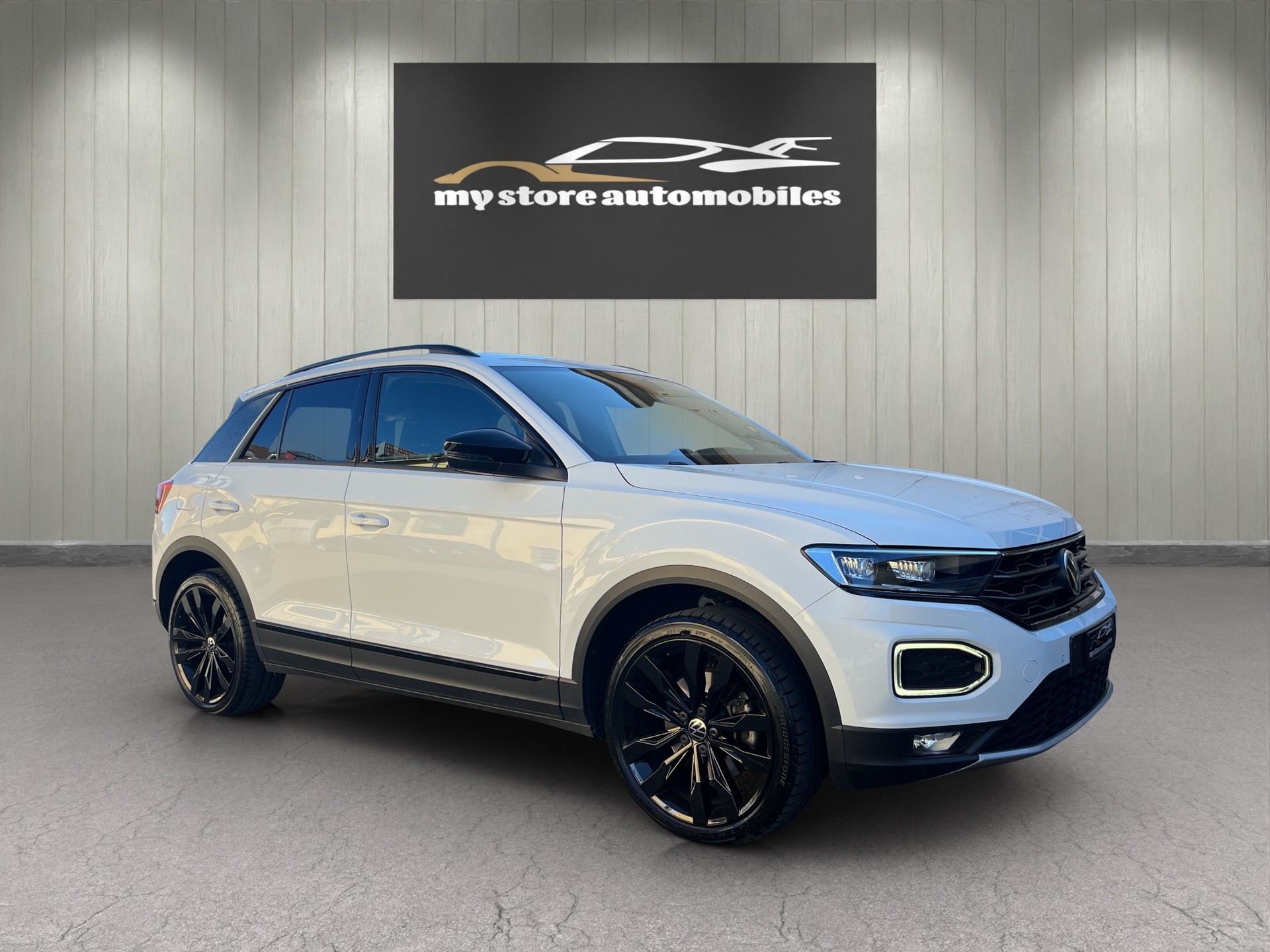 VW T-Roc 2.0 TSI Sport Selection DSG 4Motion-showroom-element-1