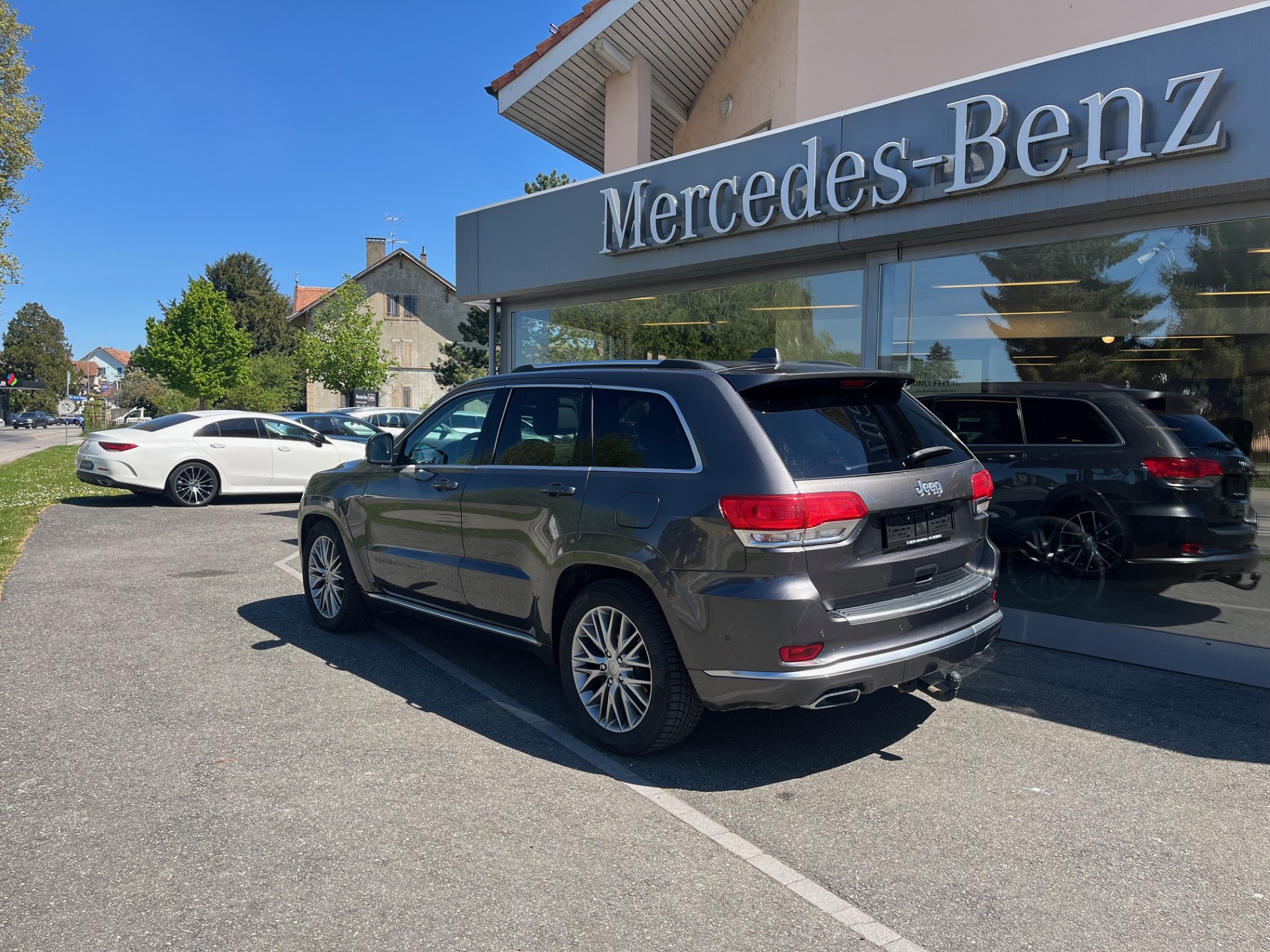 JEEP Grand Cherokee 3.0 CRD Summit Automatic-image-3