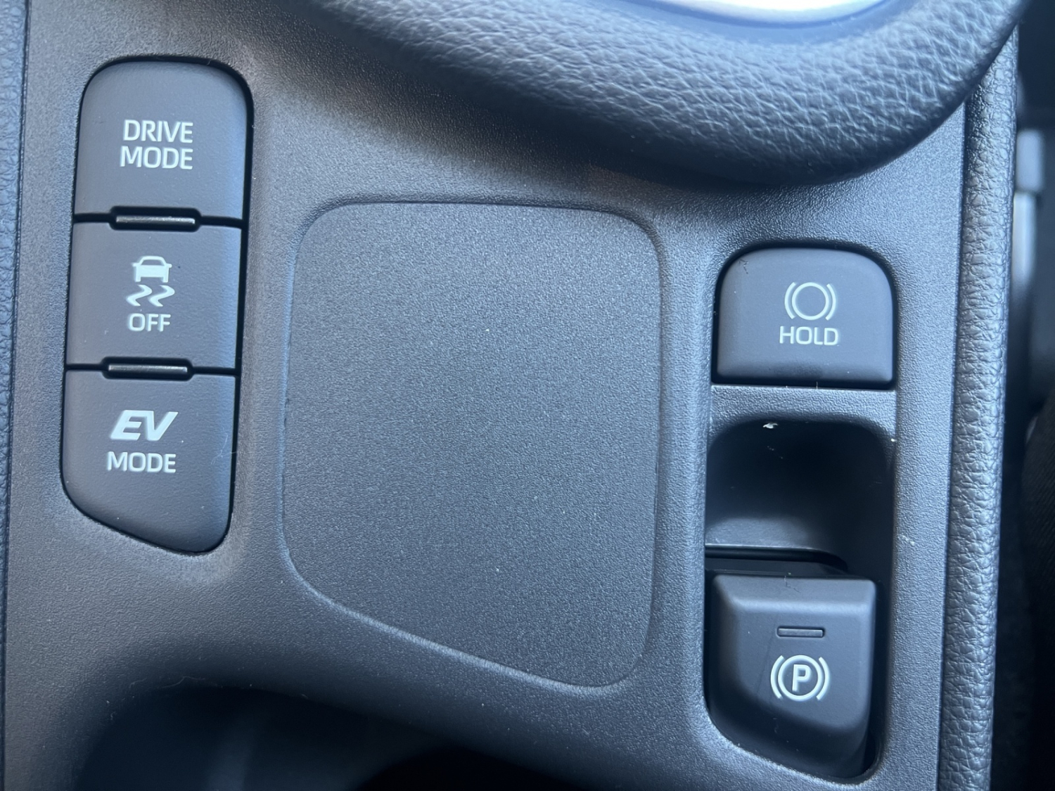 TOYOTA Yaris 1.5 VVT-i HSD Comfort-image-15