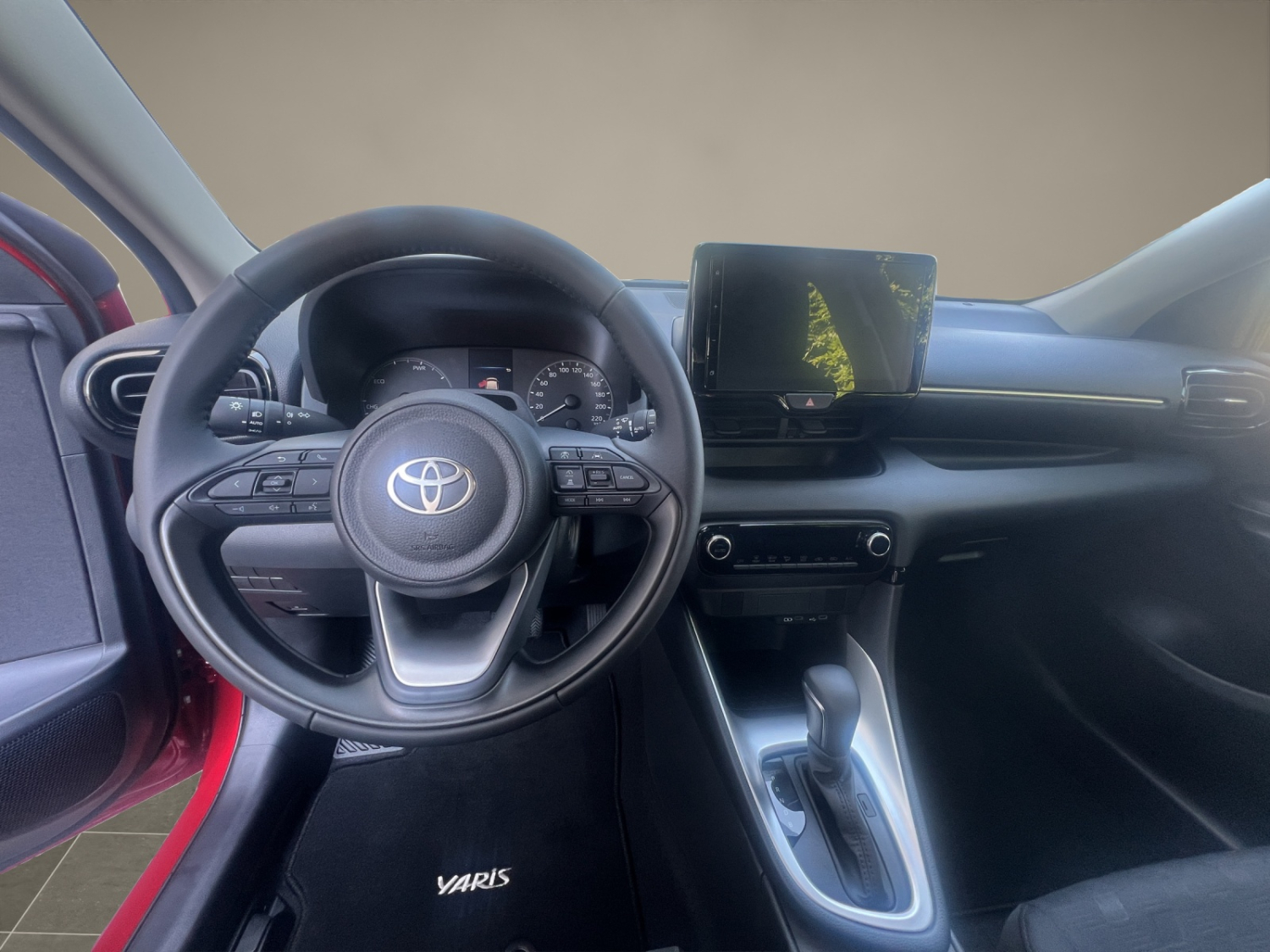 TOYOTA Yaris 1.5 VVT-i HSD Comfort-image-10