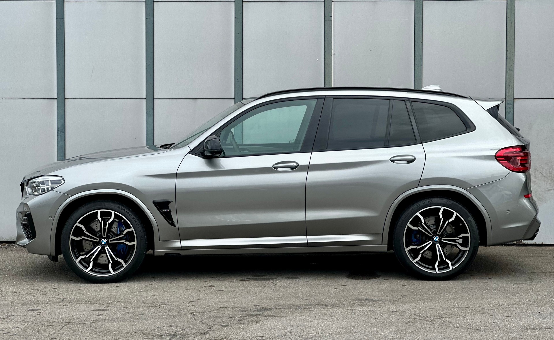 BMW M Competition-image-2