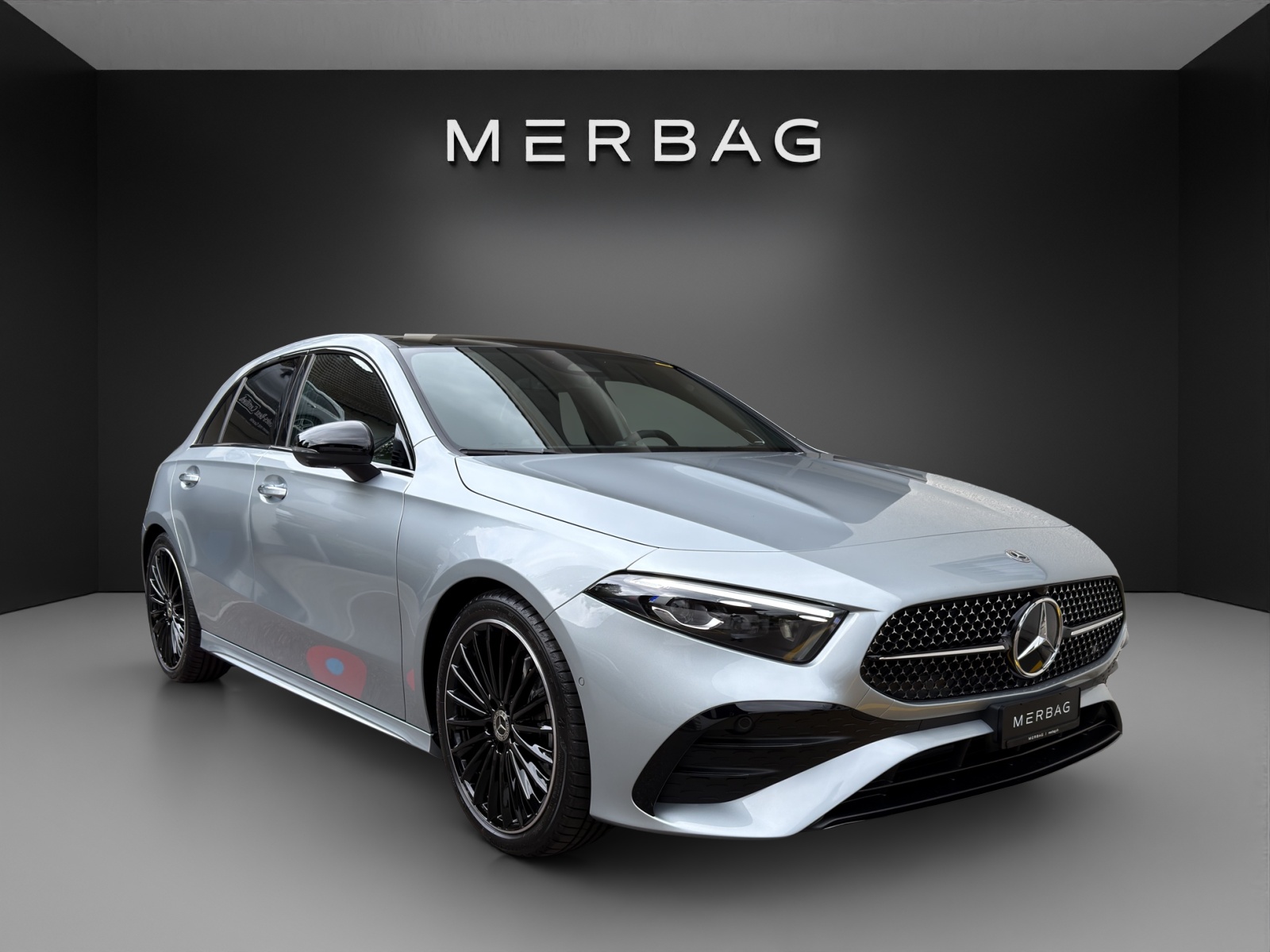 MERCEDES-BENZ A 220 4Matic 8G-DCT — slika 1