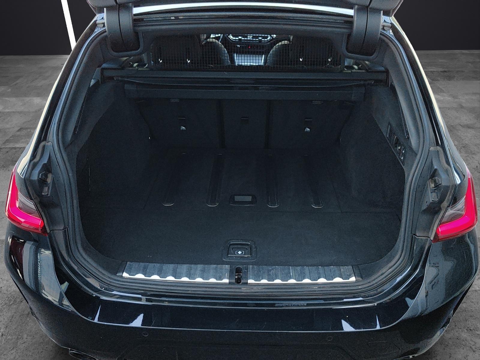 BMW 330d xDrive SAG Touring-image-16