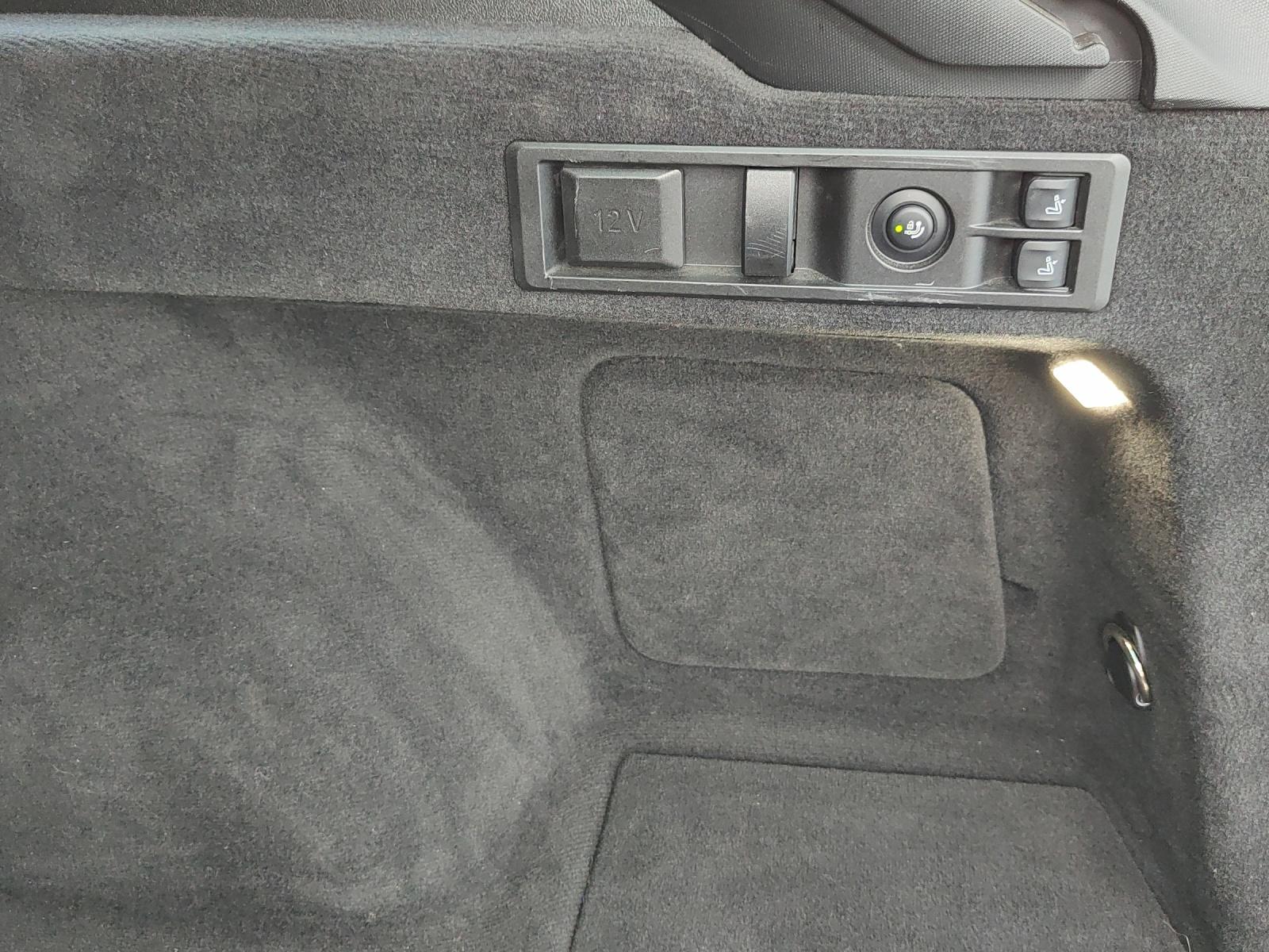 BMW 330d xDrive SAG Touring-image-22