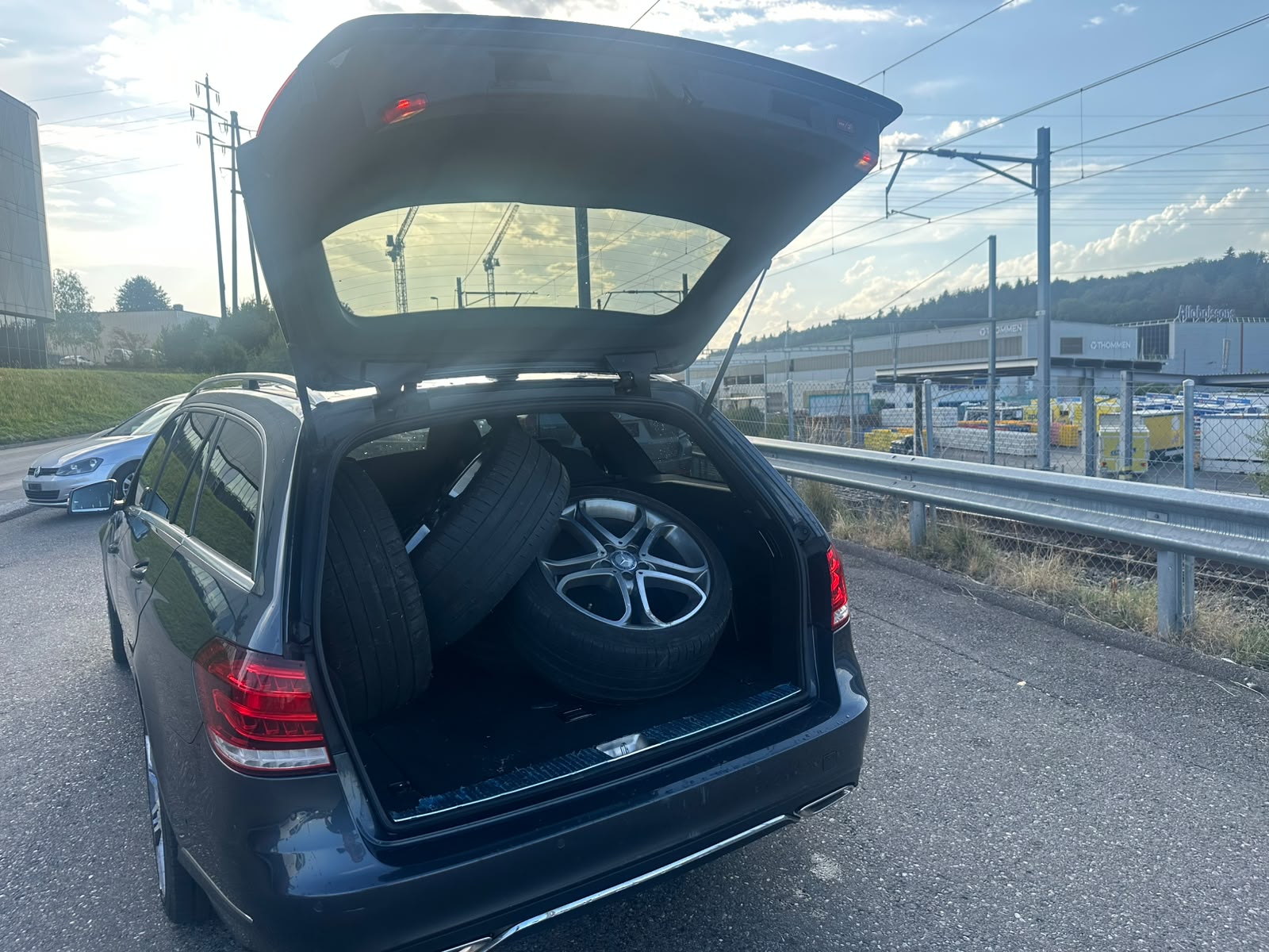 MERCEDES-BENZ E 350 BlueTEC Elégance 4Matic 7G-Tronic-image-4