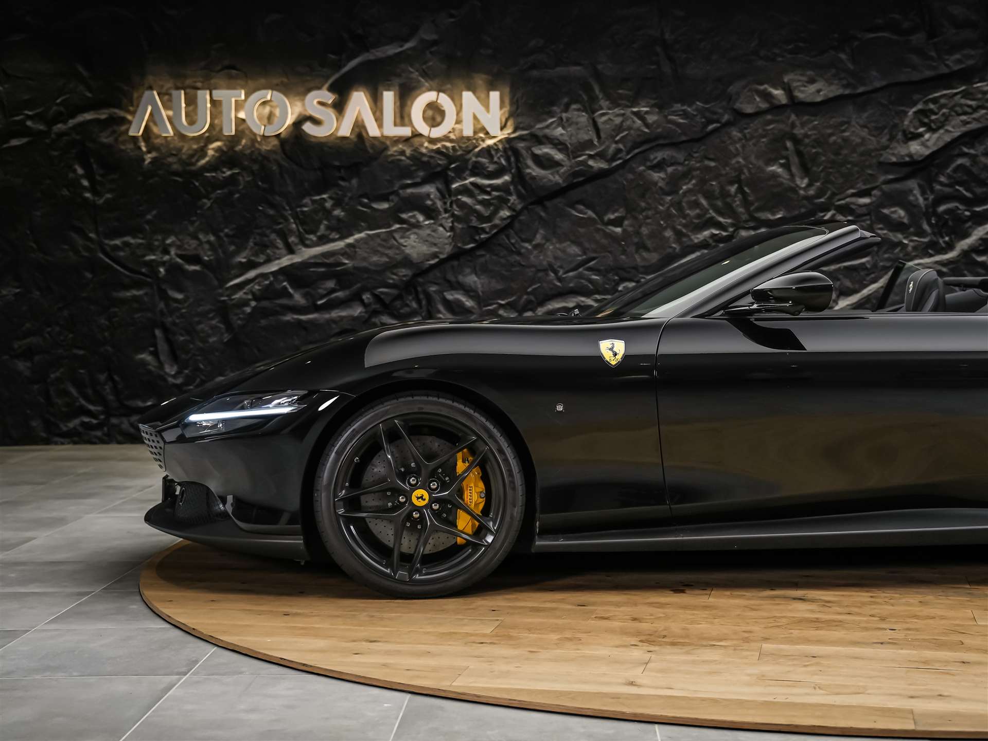 FERRARI Roma Spider 3.9 V8 T *ALL BLACK*Sitzbelüftung*JBL*-image-20